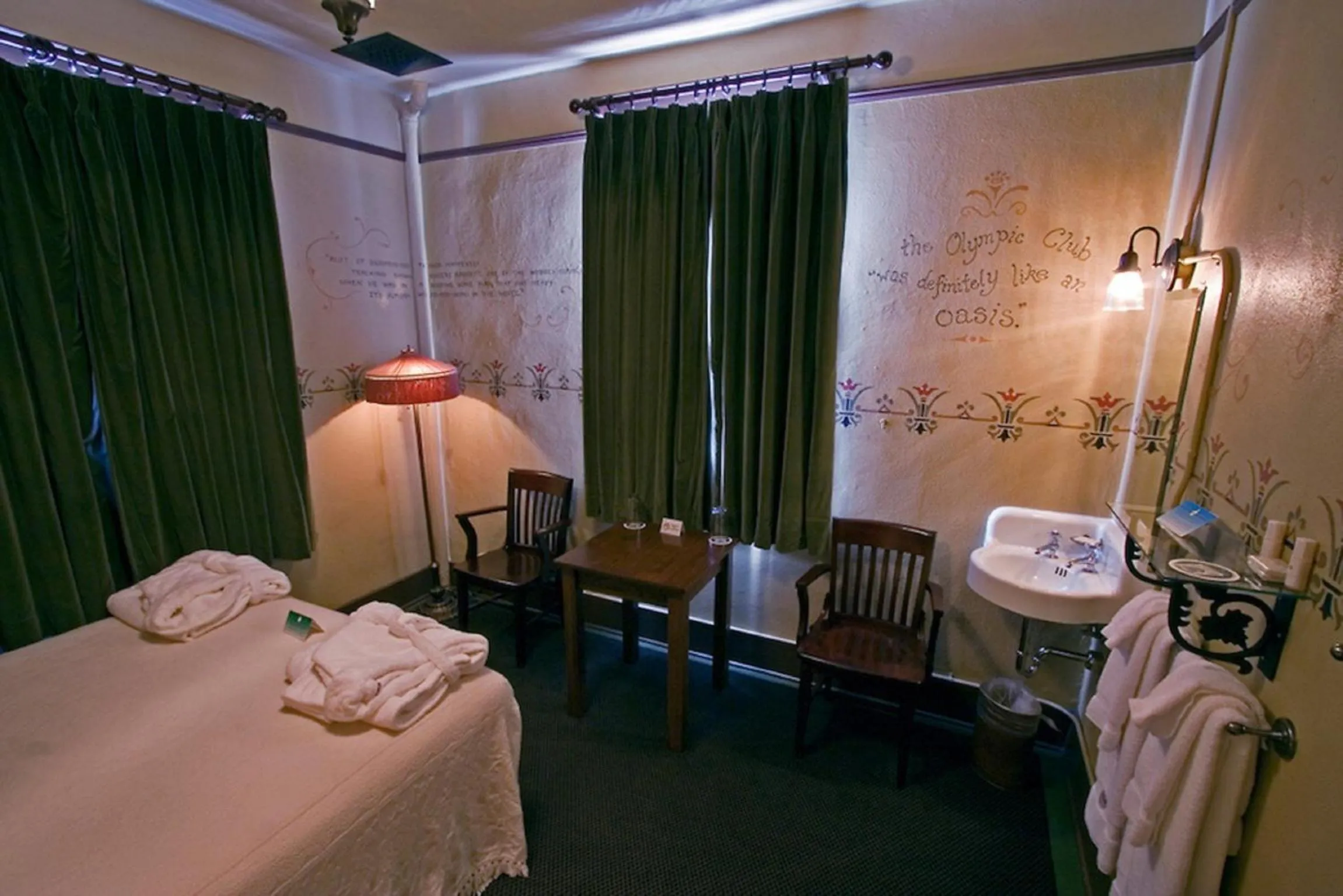 Bed in McMenamins Olympic Club