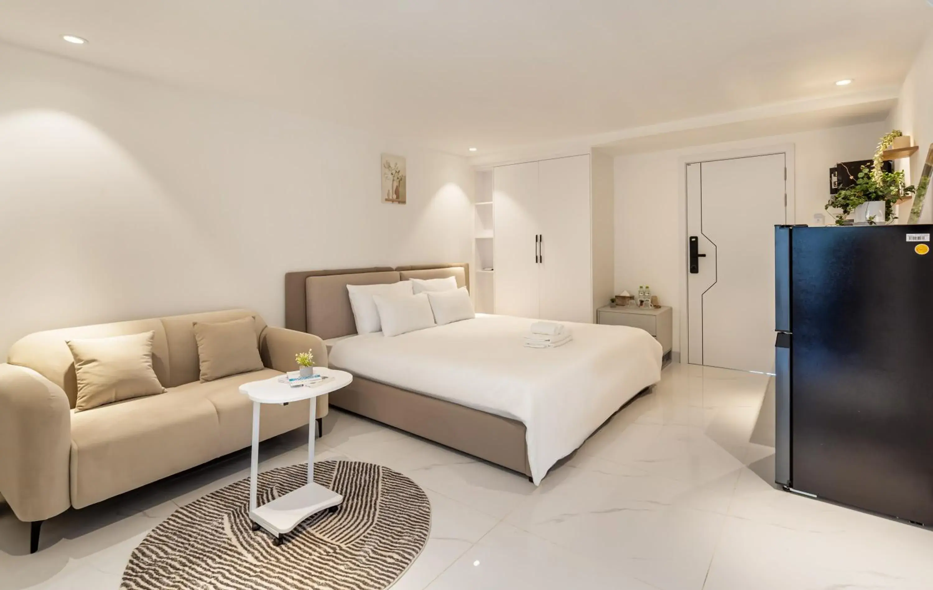 Double Room with Patio in The Royal Sky - Phu My Hung Double Room with Patio in The Royal Sky - Phu My Hung