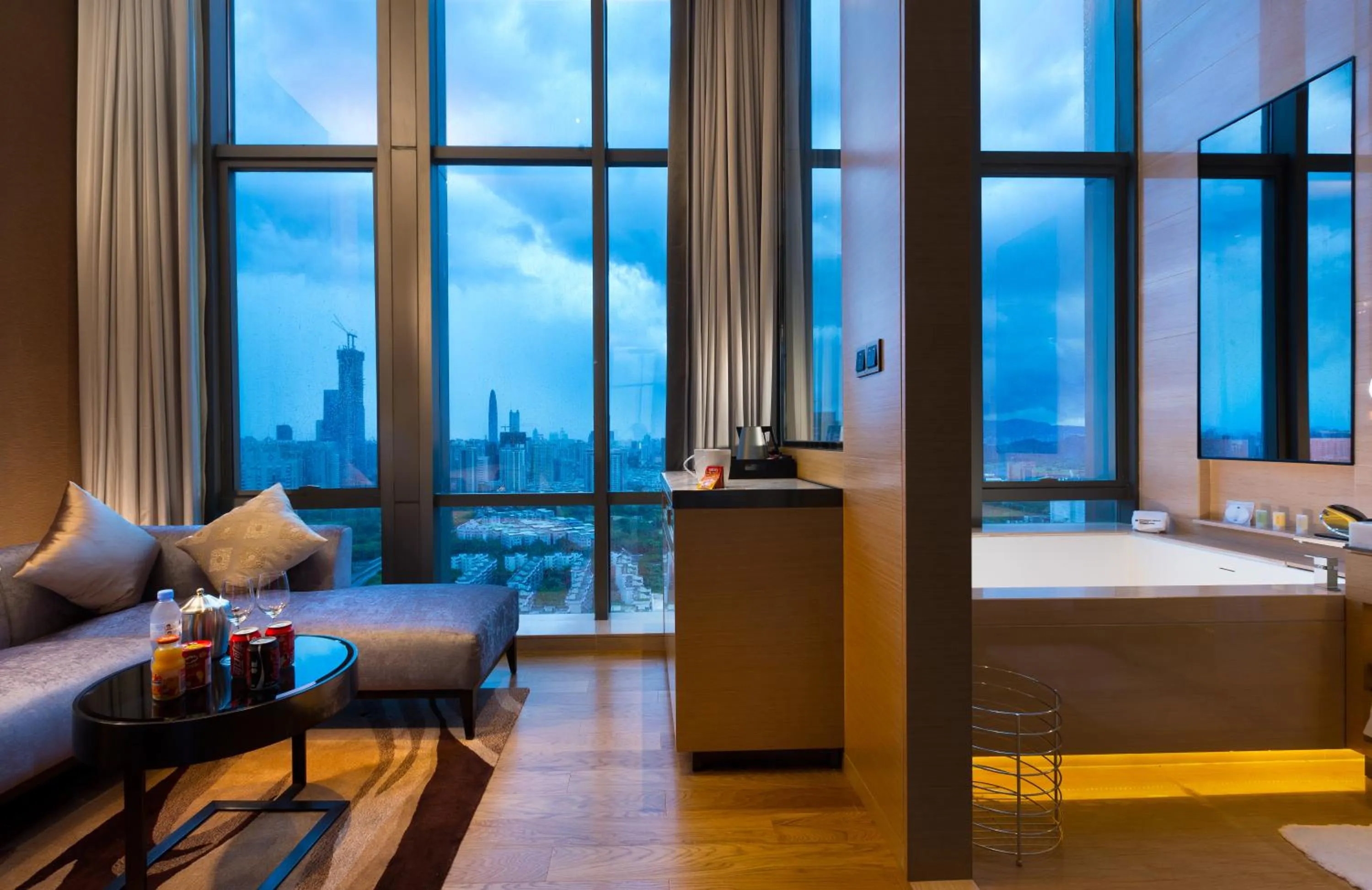 Living room in Shenzhen Futian Wyndham Grand