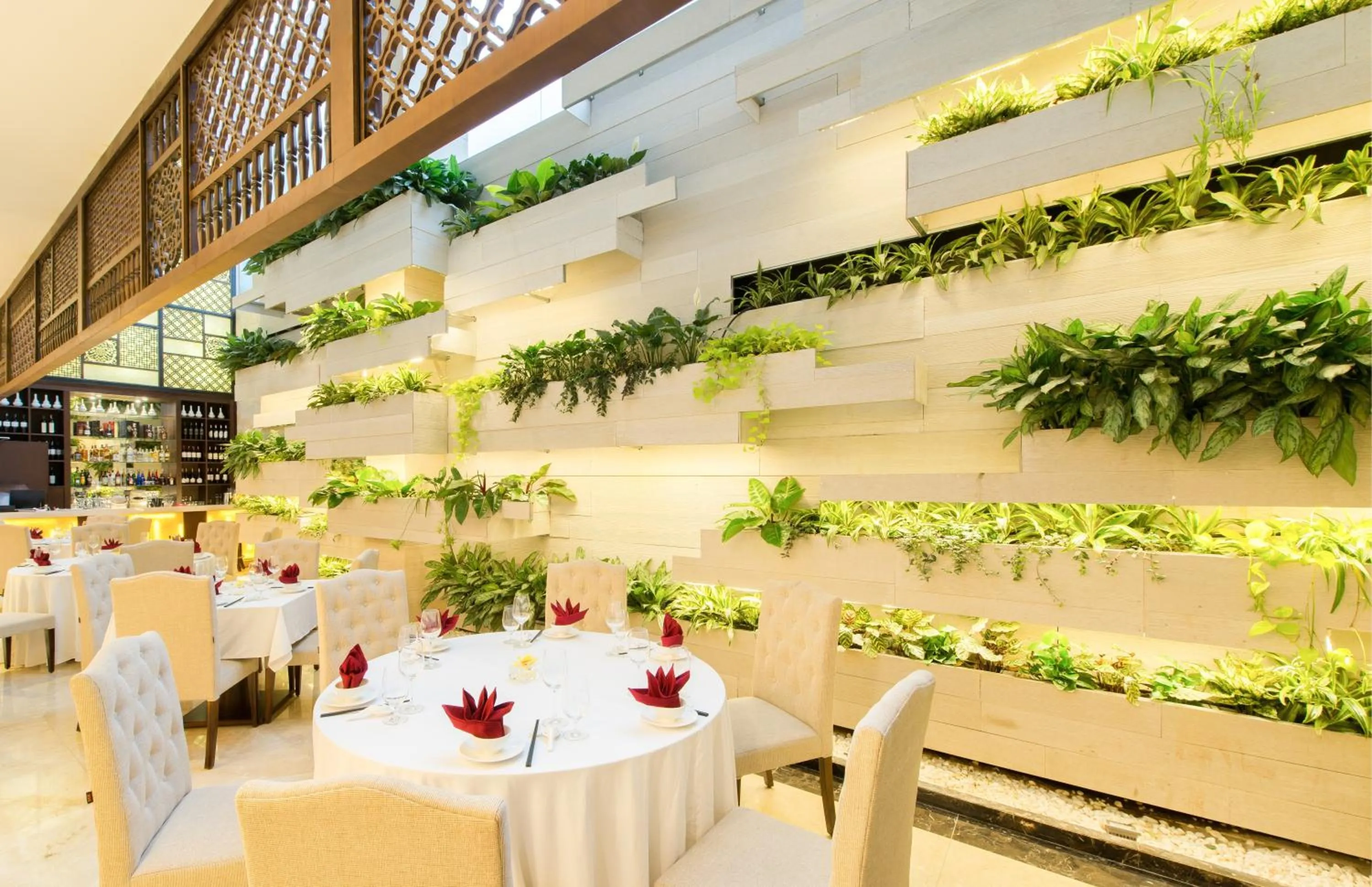 Dining area in Muong Thanh Hanoi Centre Hotel