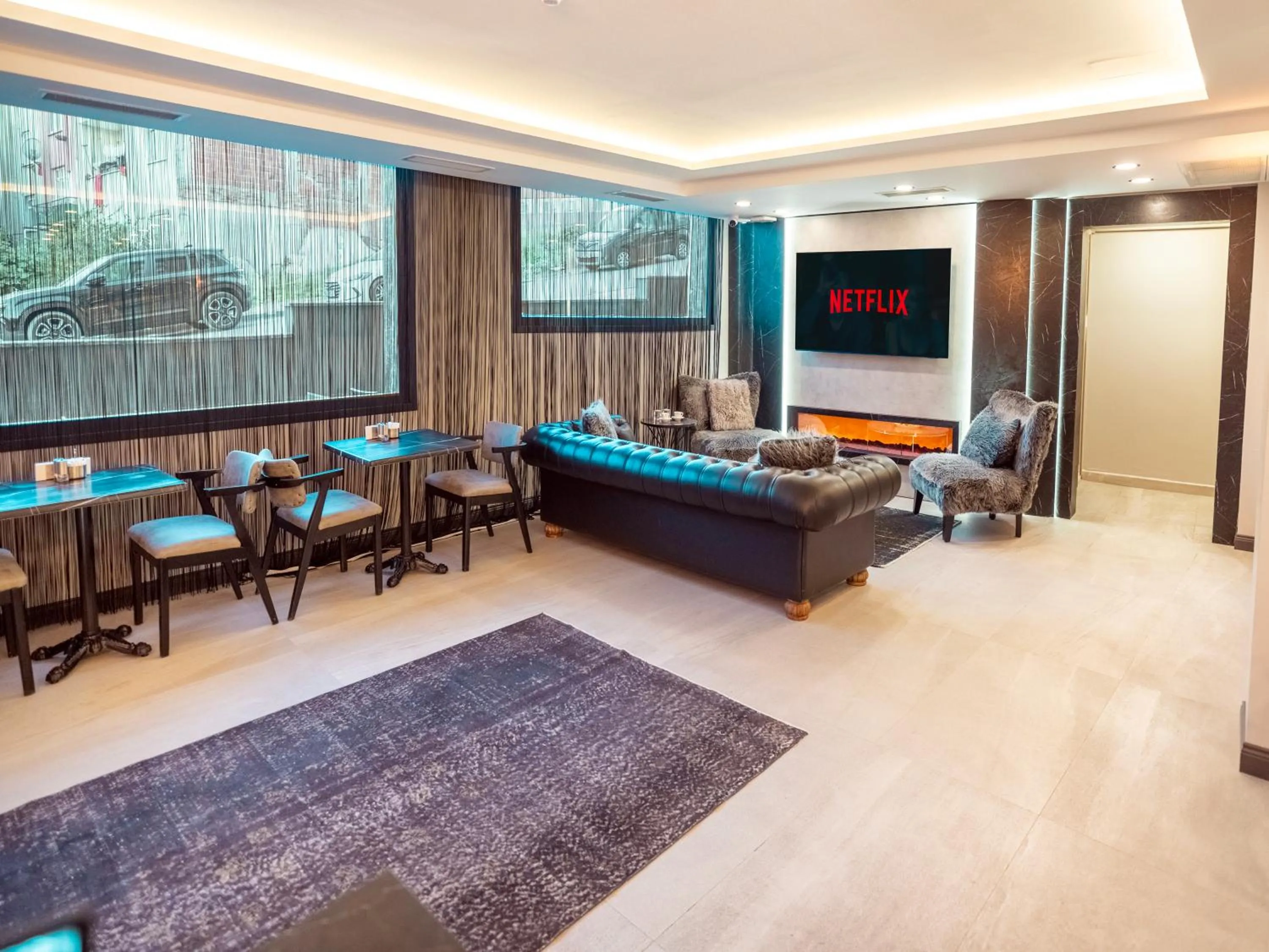 Lobby or reception in Modernlux Hotel