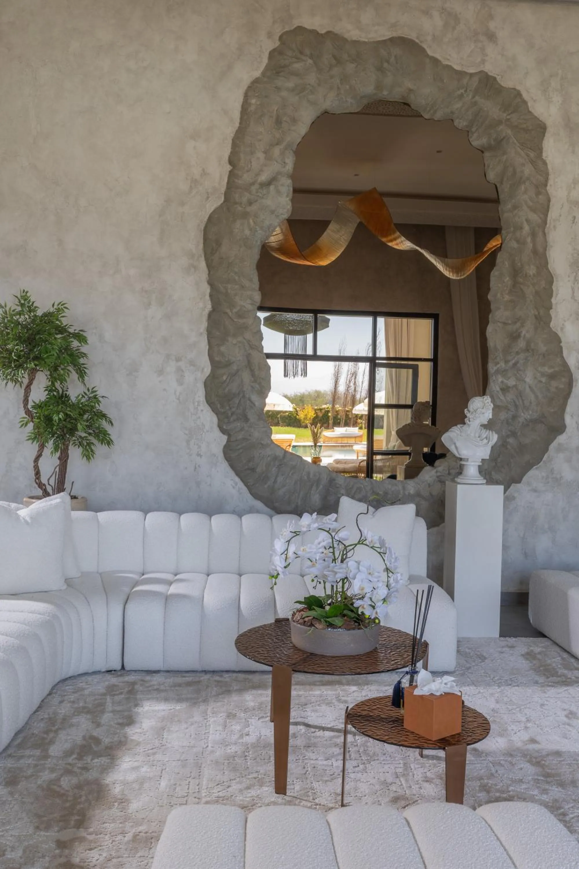 Living room in Yin Hotel & Spa