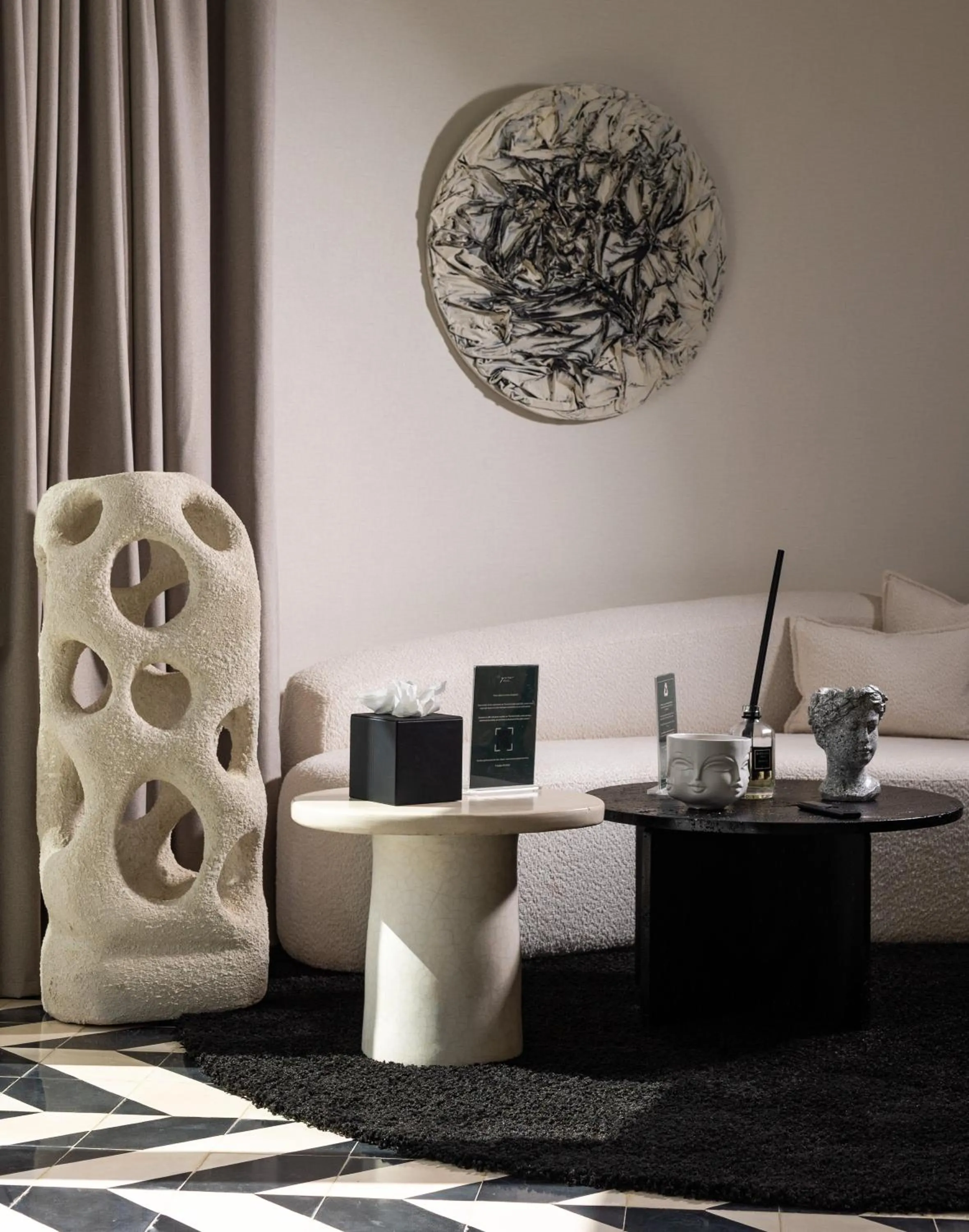 Living room in Yin Hotel & Spa