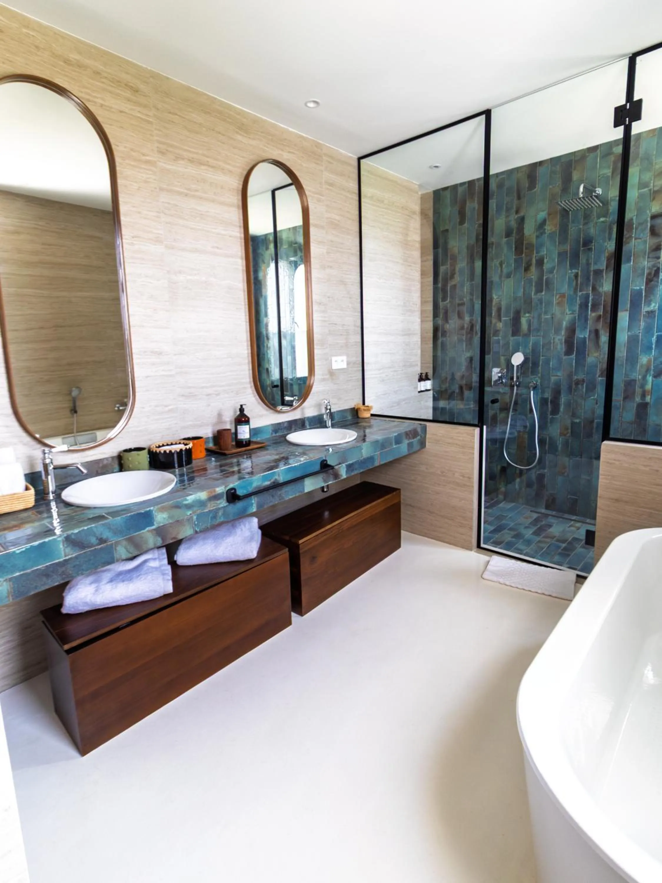 Bathroom, Bed in Yin Hotel & Spa