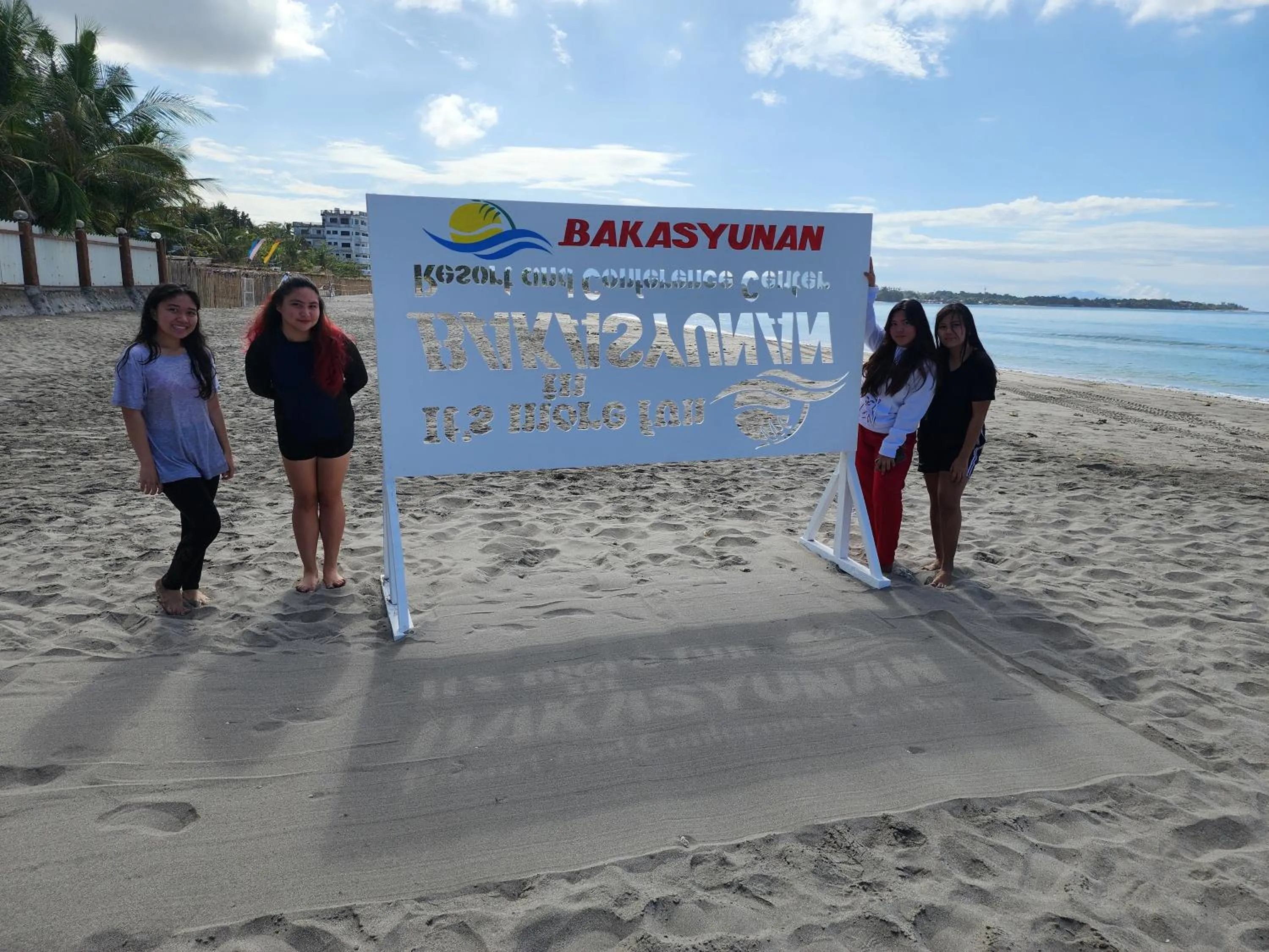 Beach in Bakasyunan Resort and Conference Center - Zambales