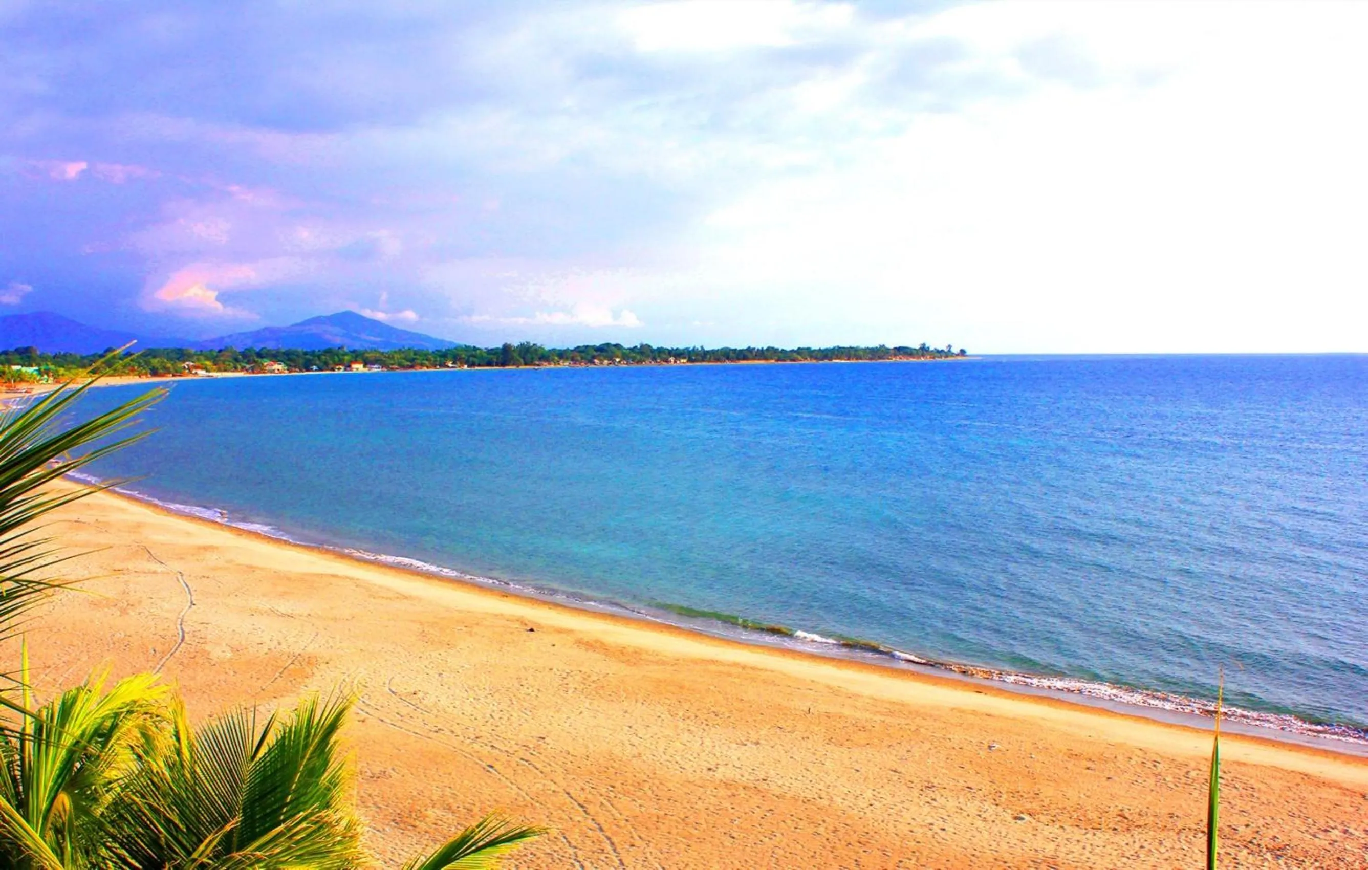 Beach in Bakasyunan Resort and Conference Center - Zambales