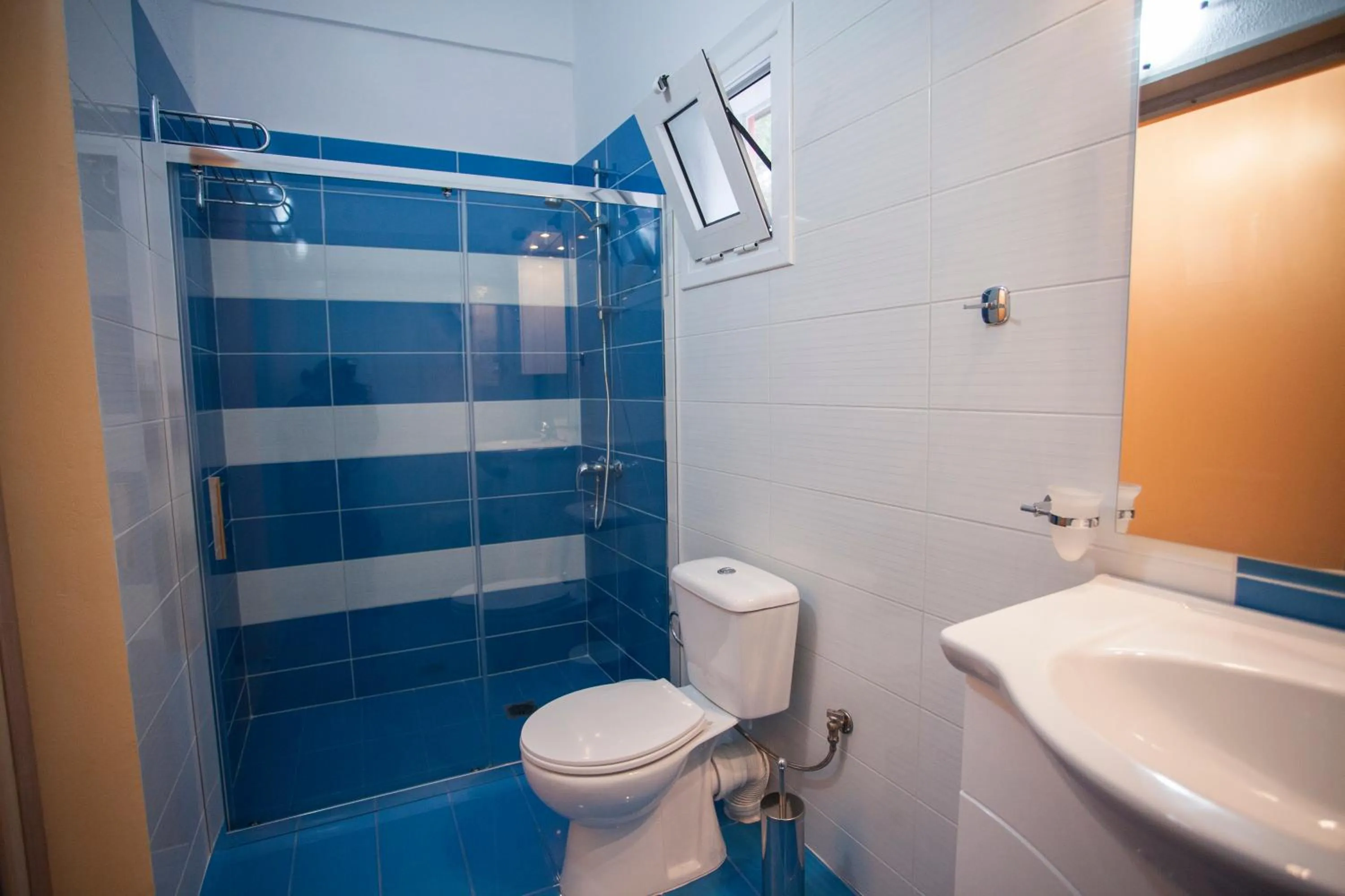 Bathroom in Paraskevi's Luxury Studios