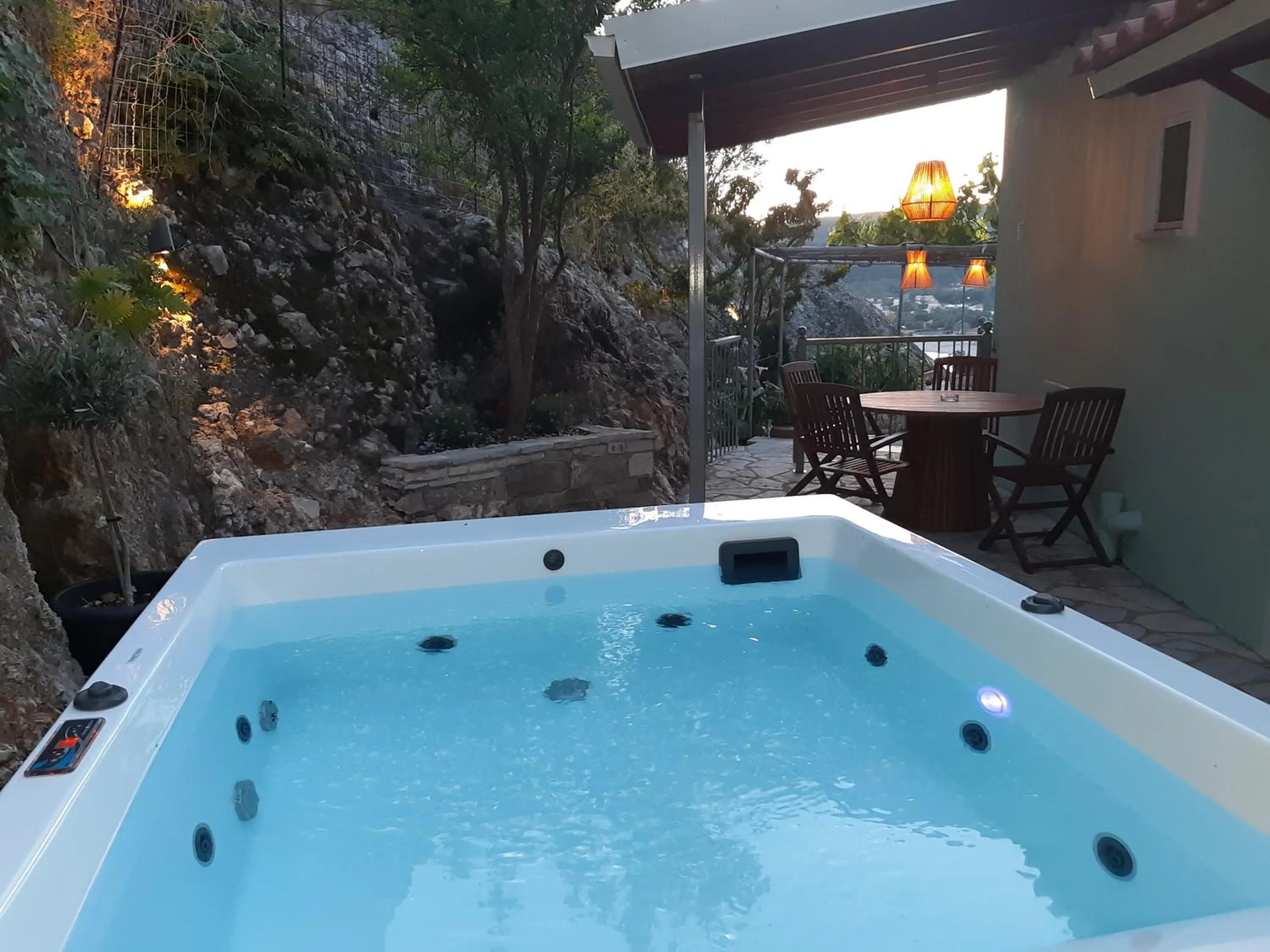 Hot Tub in Paraskevi's Luxury Studios