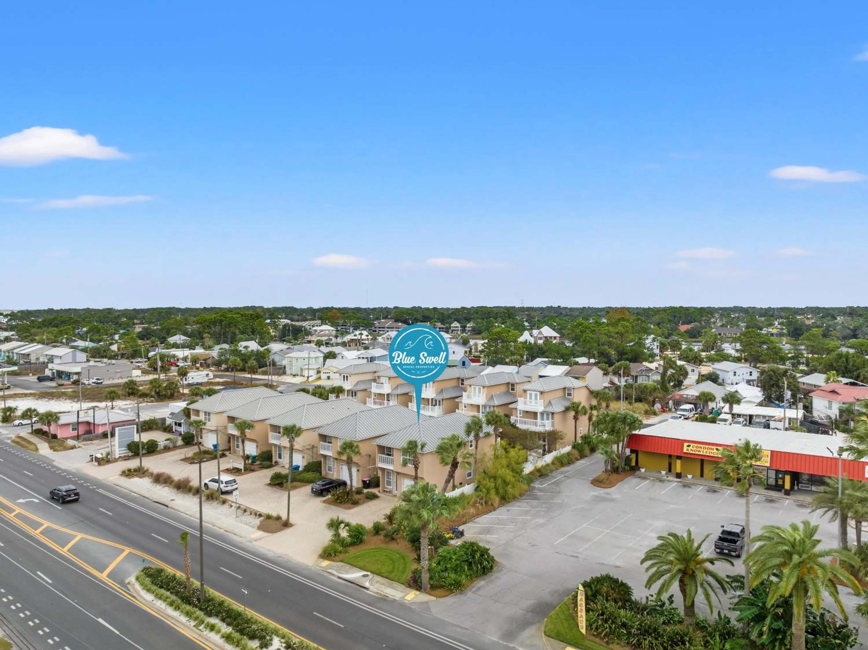 Escape to Sand Dollar Holler: Coastal Retreat, 3 Beds, 25 Baths, Sleeps 10!