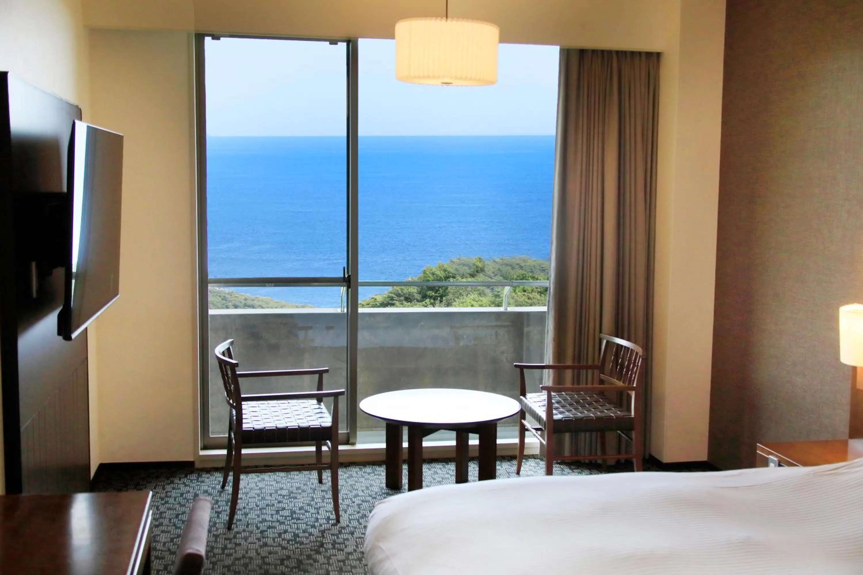 Sea view, Bed in Soratoniwa Atami Izusan