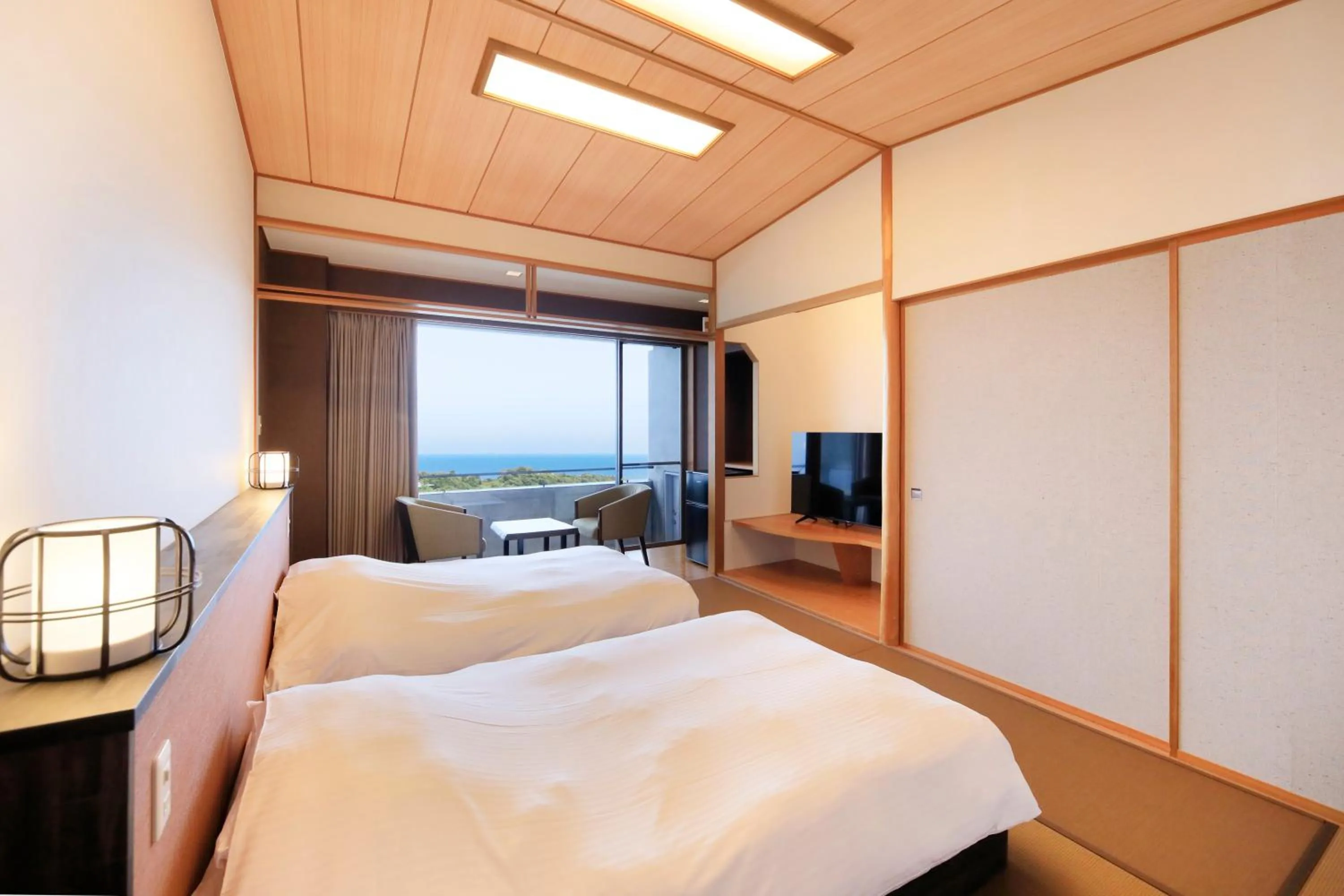 Photo of the whole room, Bed in Soratoniwa Atami Izusan