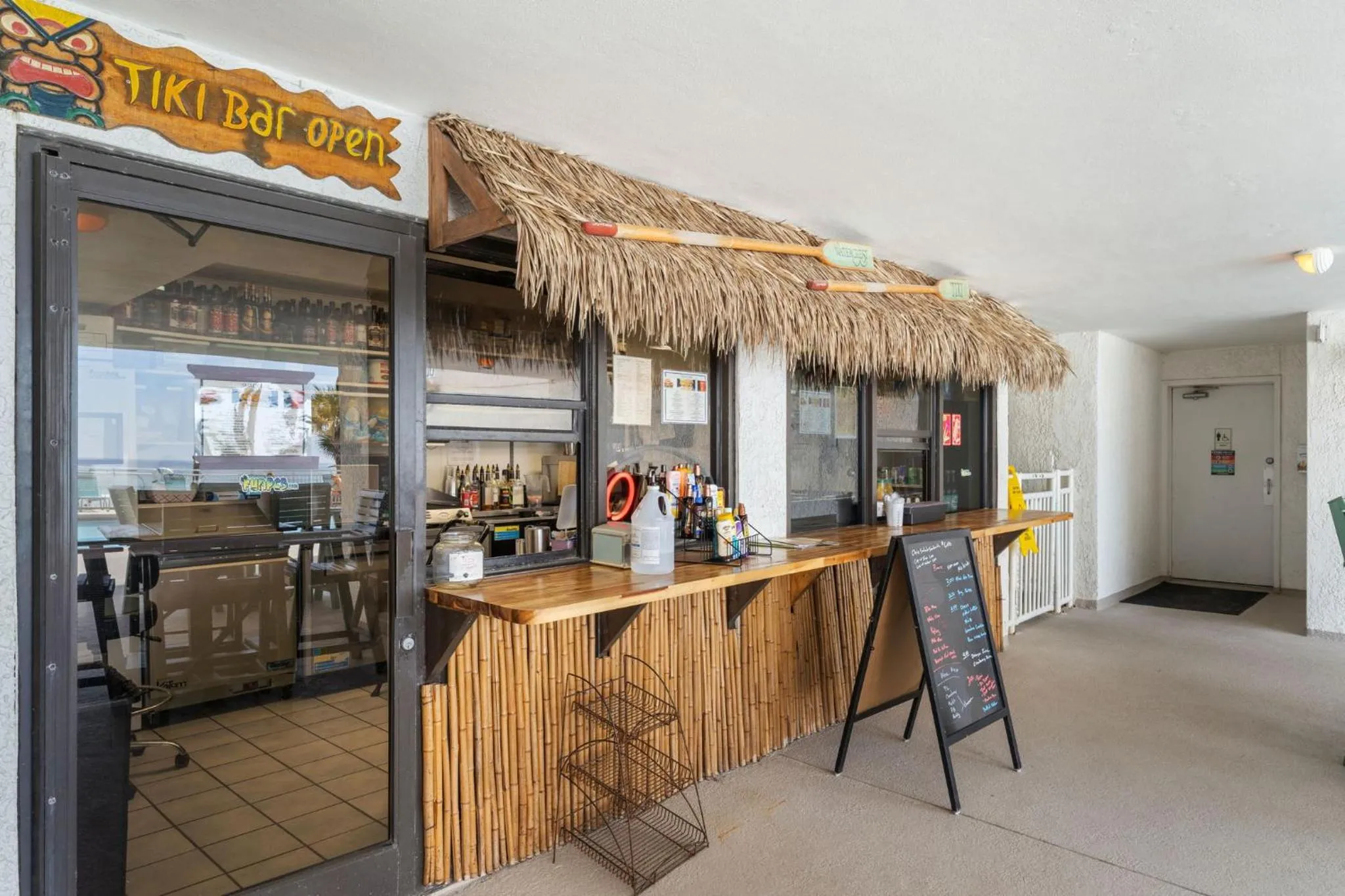 Beachfront Bliss! 2BR 2BA Stunning views! Sleeps 8! Beach Chair Service!