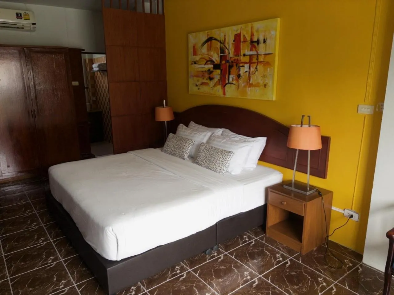 Bed in Sugar and Spice Inn