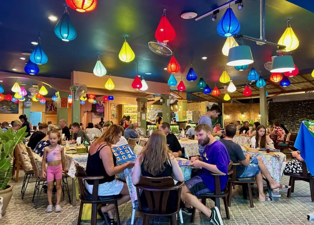 Restaurant/places to eat in Sugar and Spice Inn