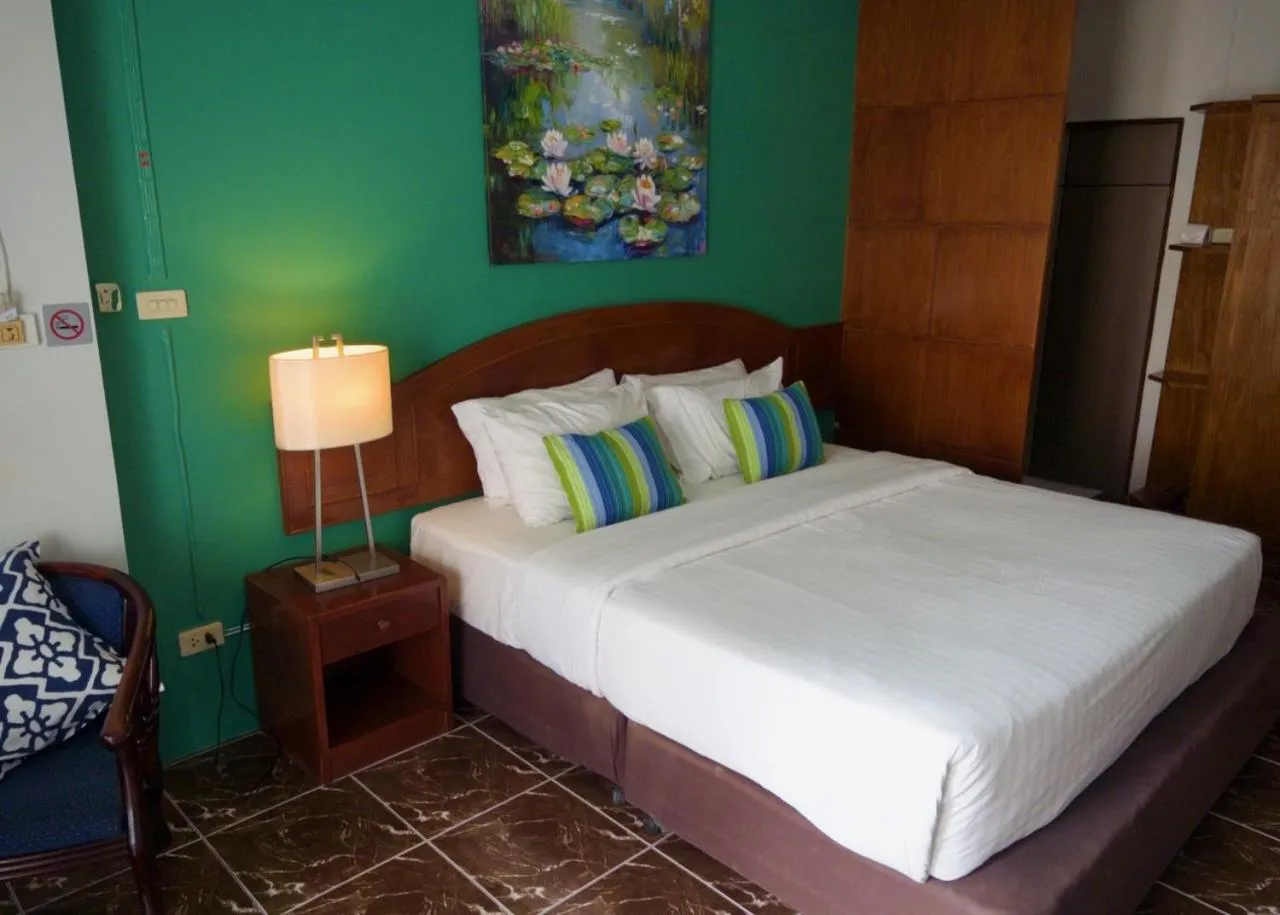 Bed in Sugar and Spice Inn