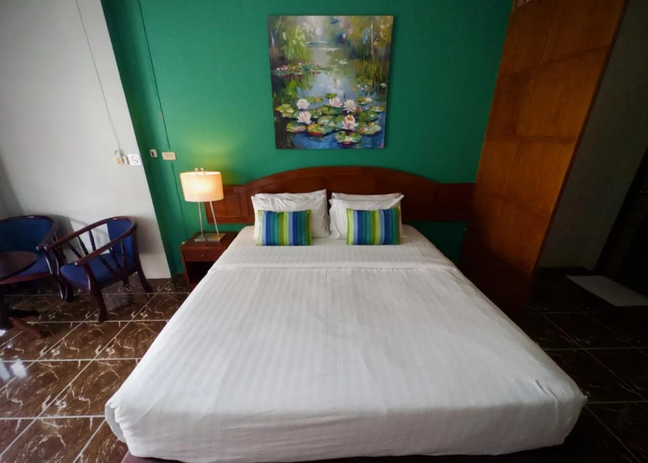 Bed in Sugar and Spice Inn