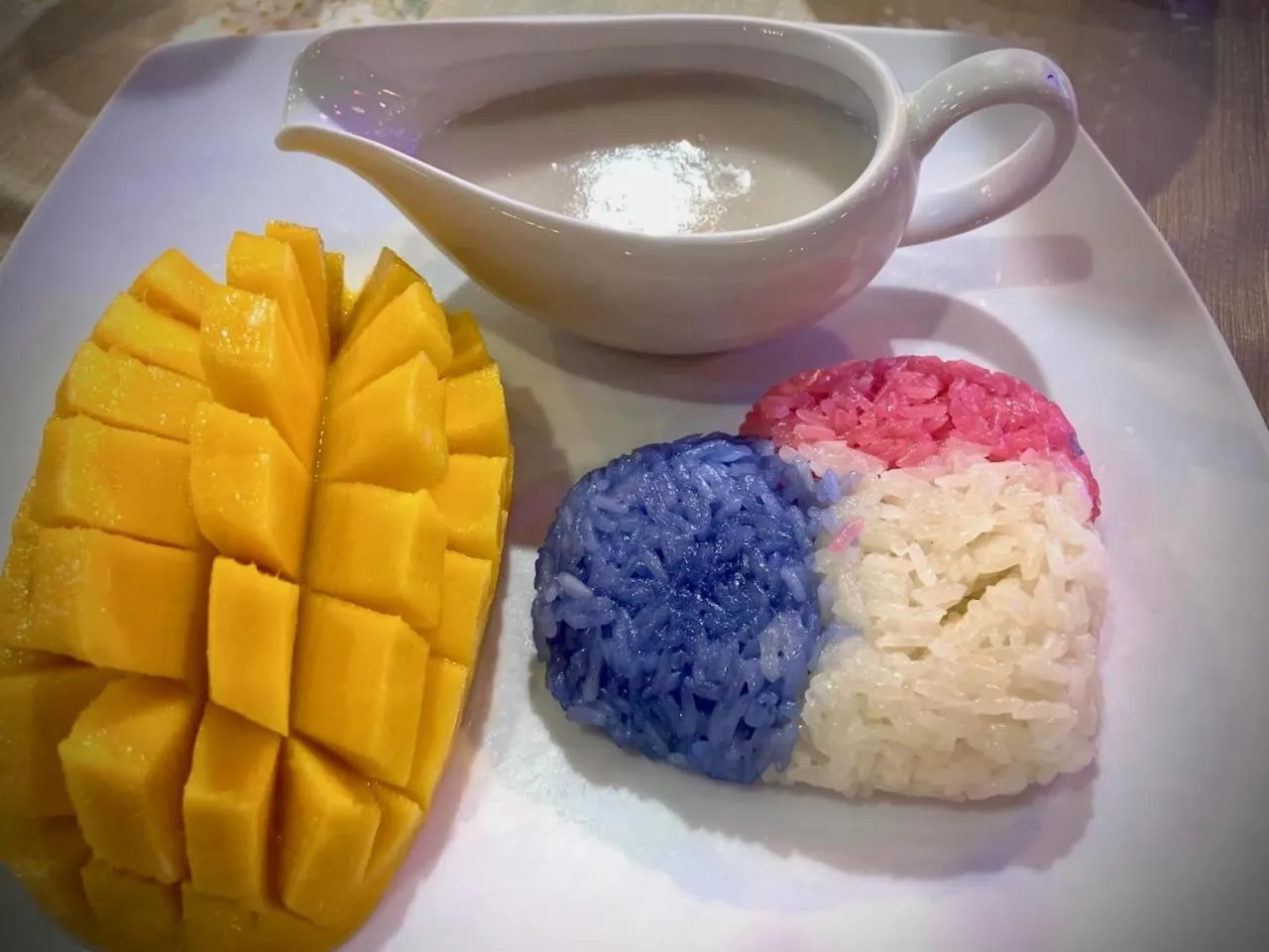 Restaurant/places to eat in Sugar and Spice Inn