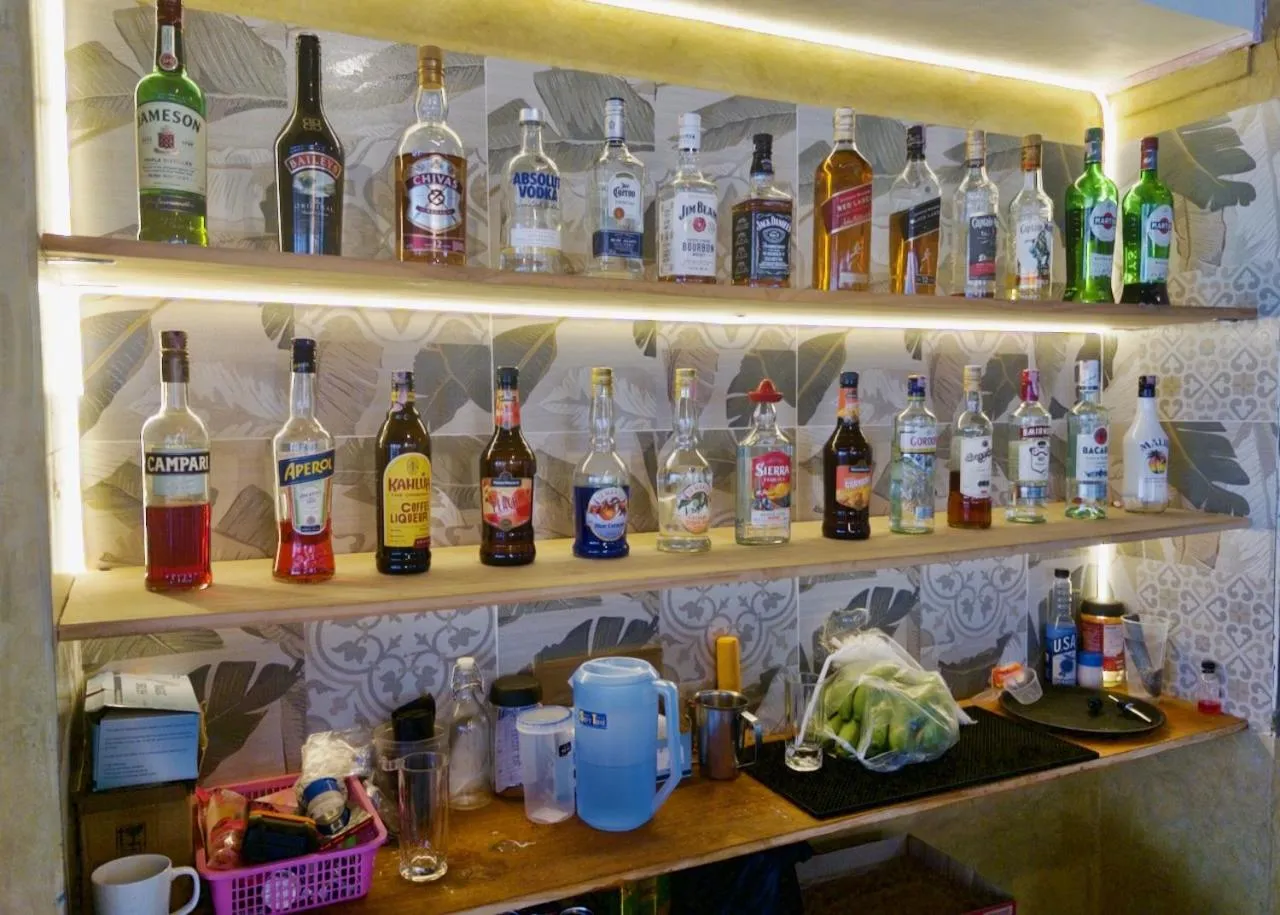 Restaurant/places to eat in Sugar and Spice Inn