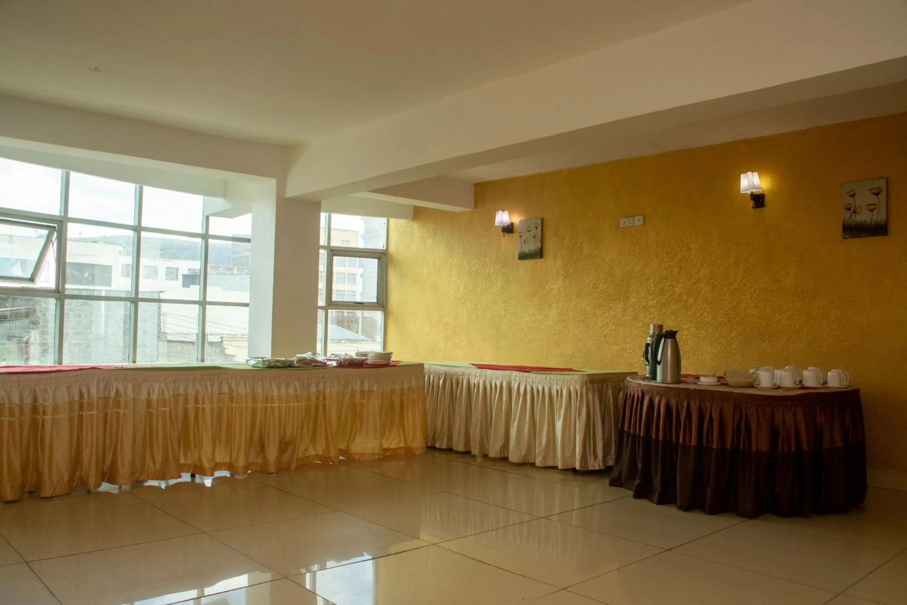 Banquet/Function facilities in Legacy Hotel and Conference Centre ltd