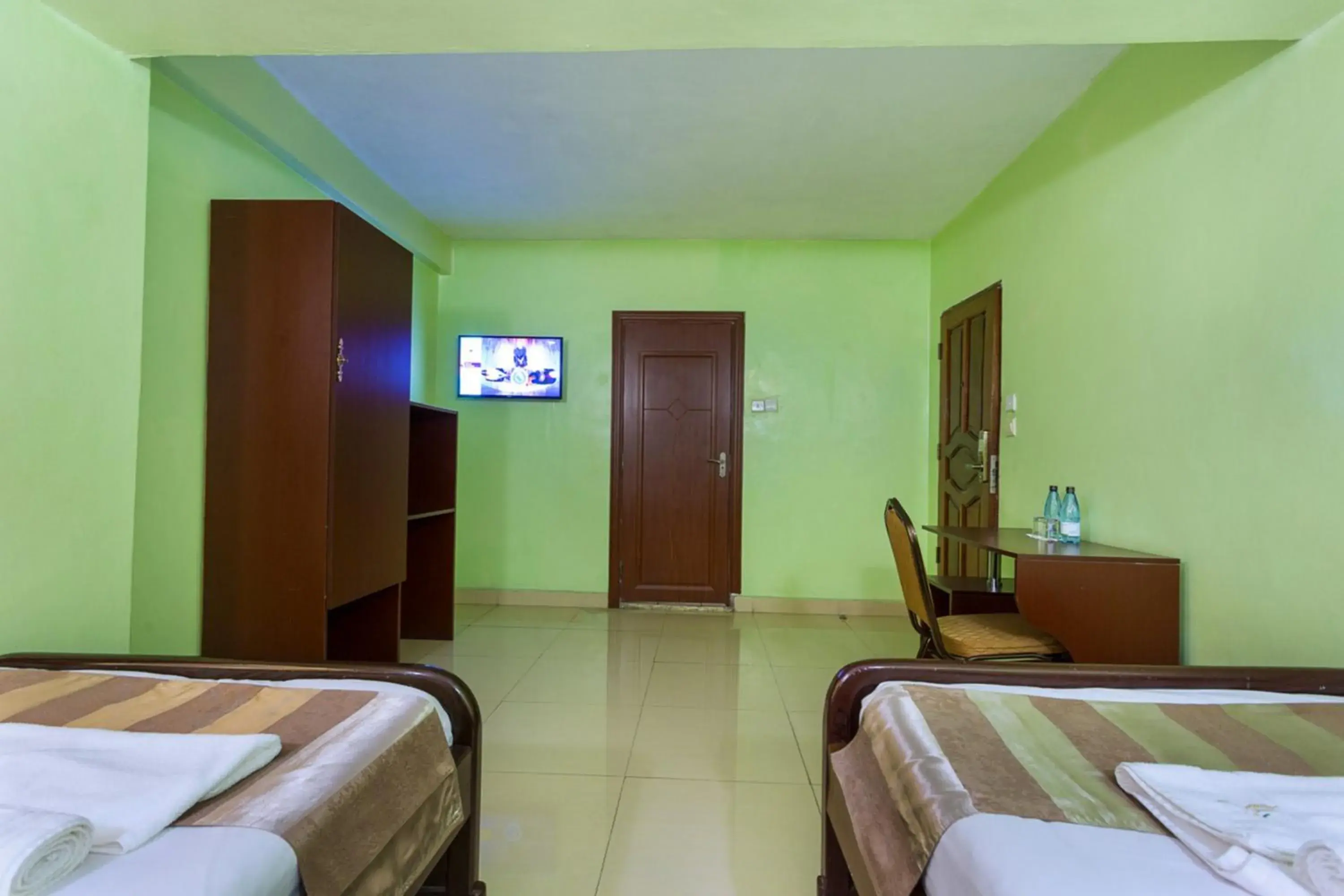 Twin Room in Legacy Hotel and Conference Centre ltd Twin Room in Legacy Hotel and Conference Centre ltd