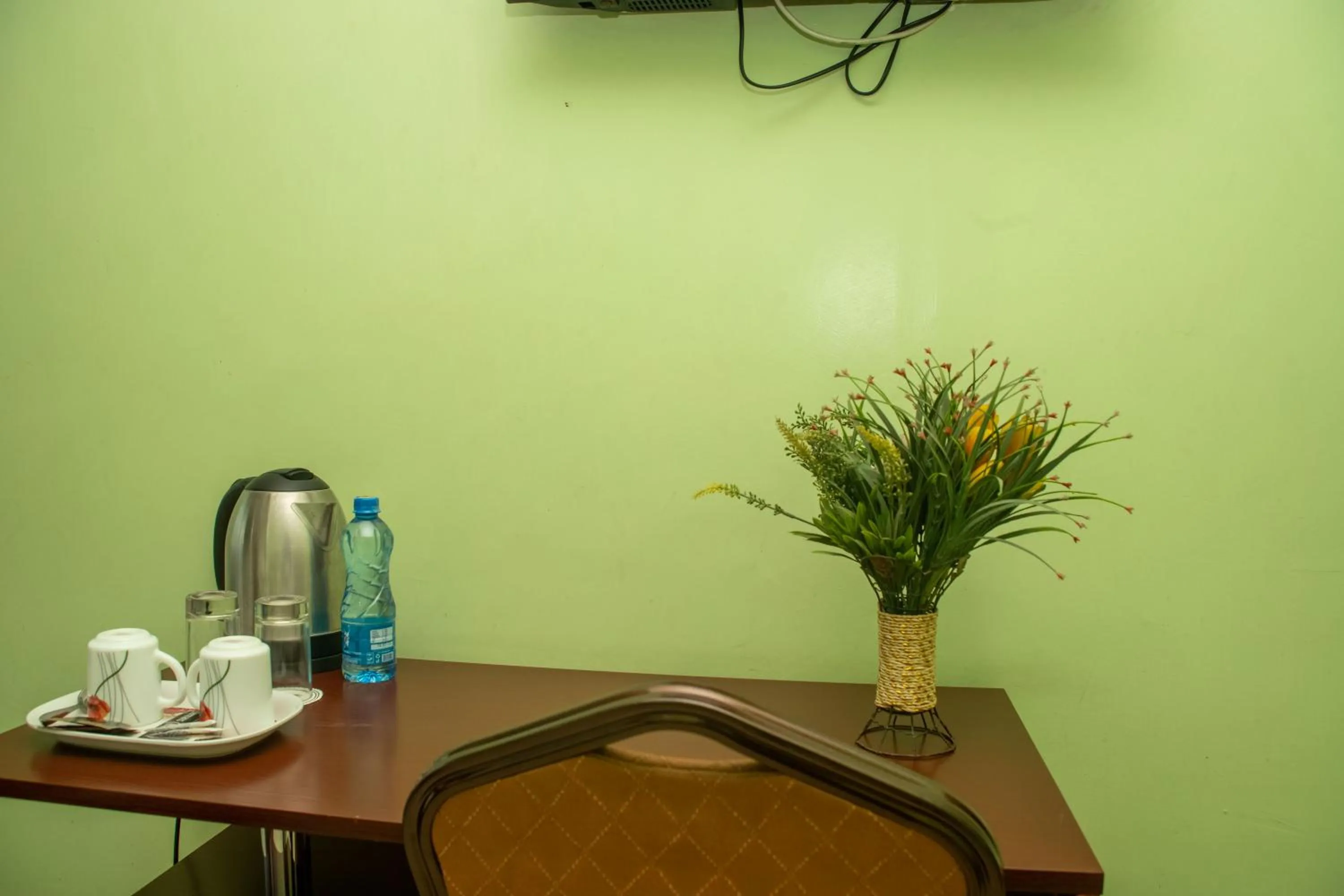 Coffee/tea facilities in Legacy Hotel and Conference Centre ltd