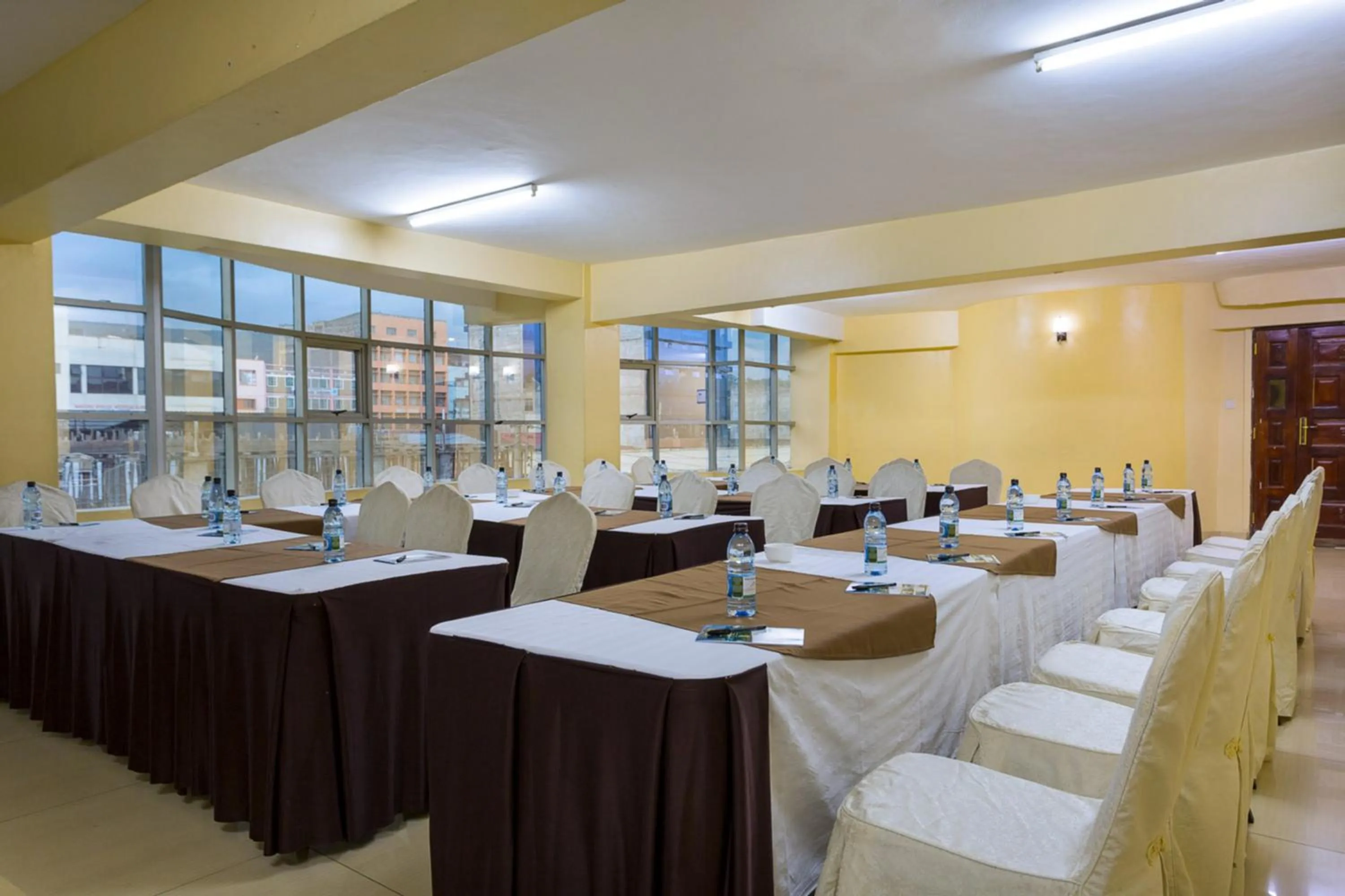 Business facilities in Legacy Hotel and Conference Centre ltd
