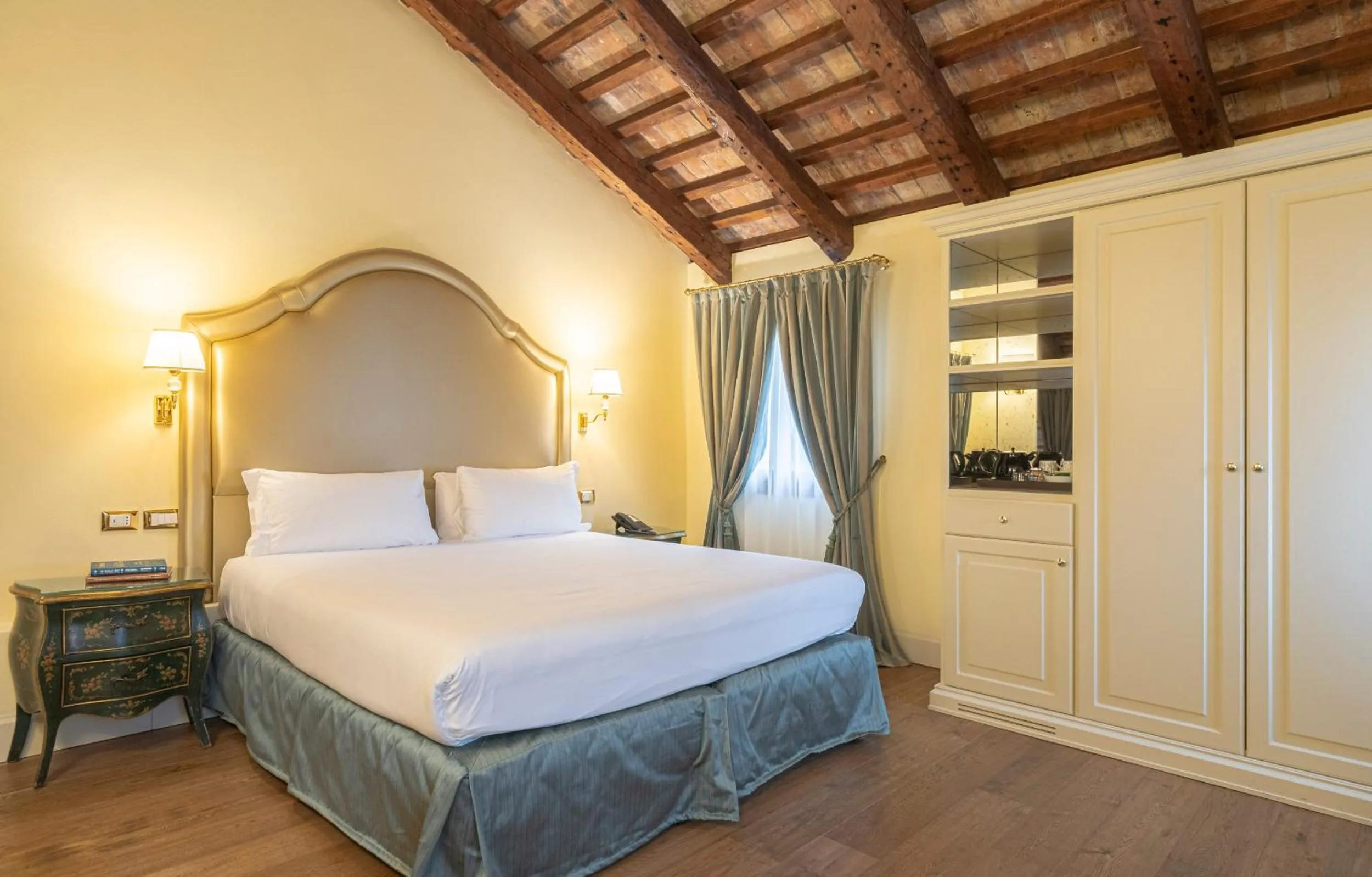 Bed in Hotel Villa Barbarich