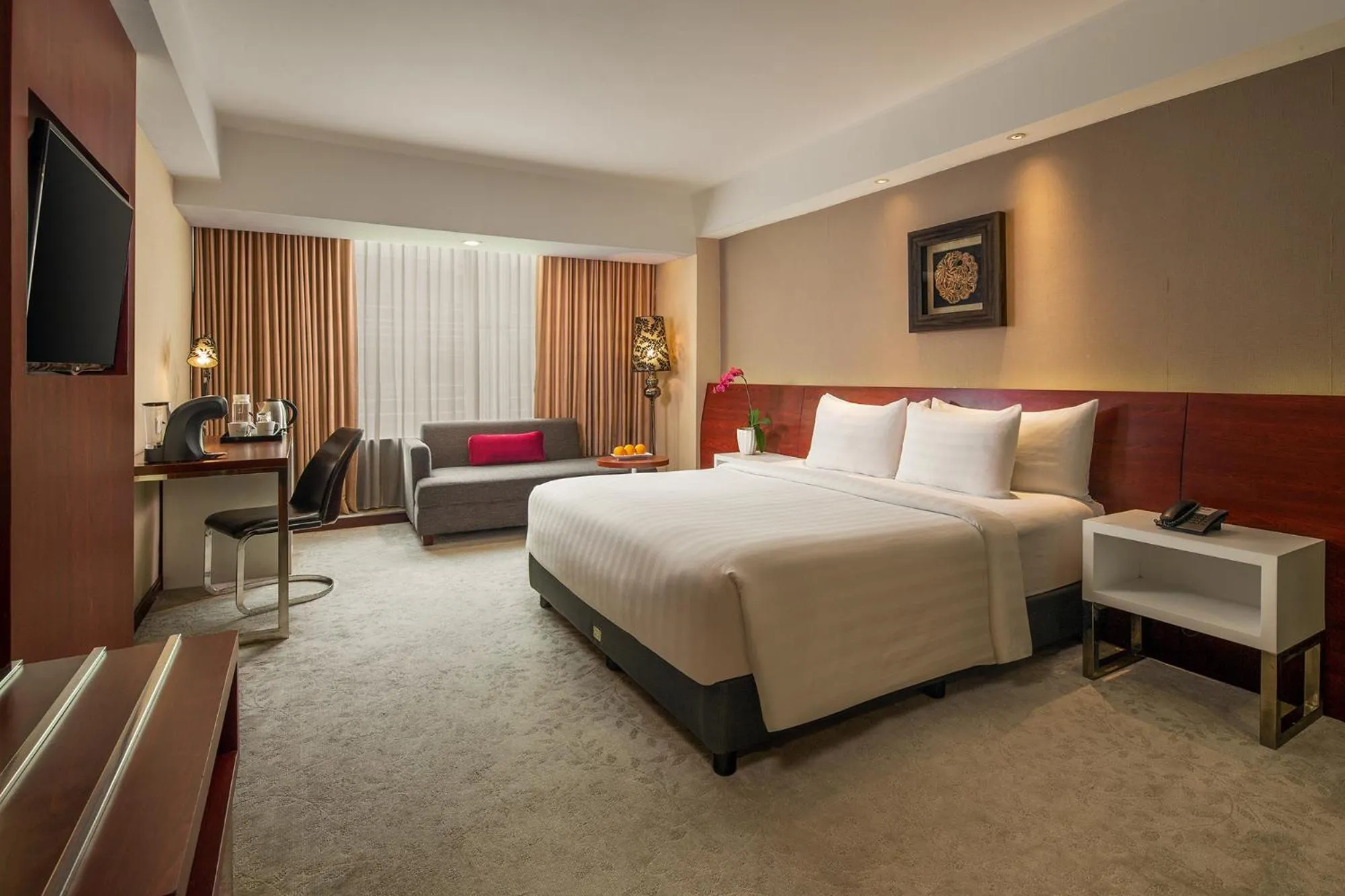 Bed in The Alana Yogyakarta Hotel and Convention Center