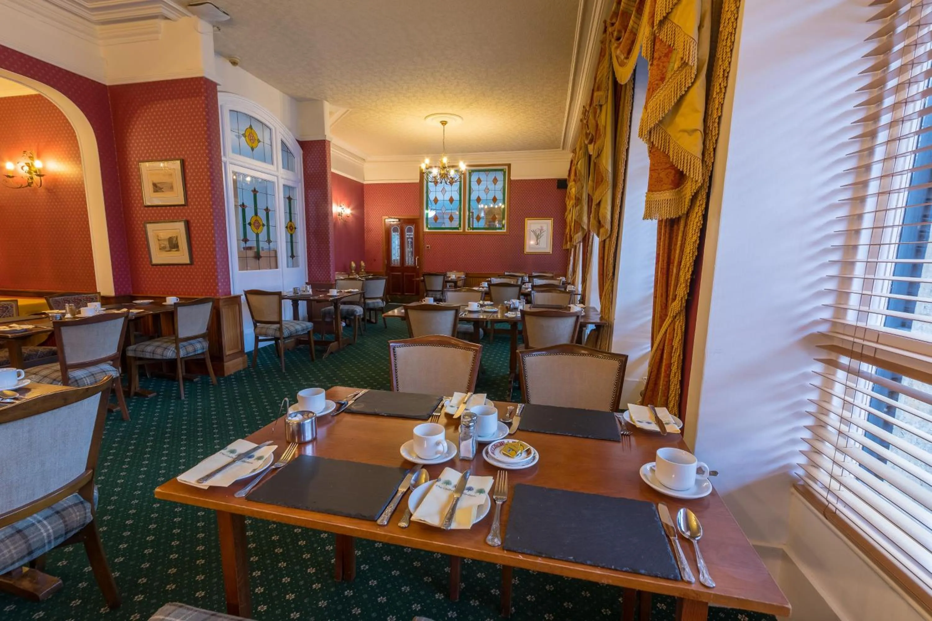 Food and drinks in Pentland Hotel