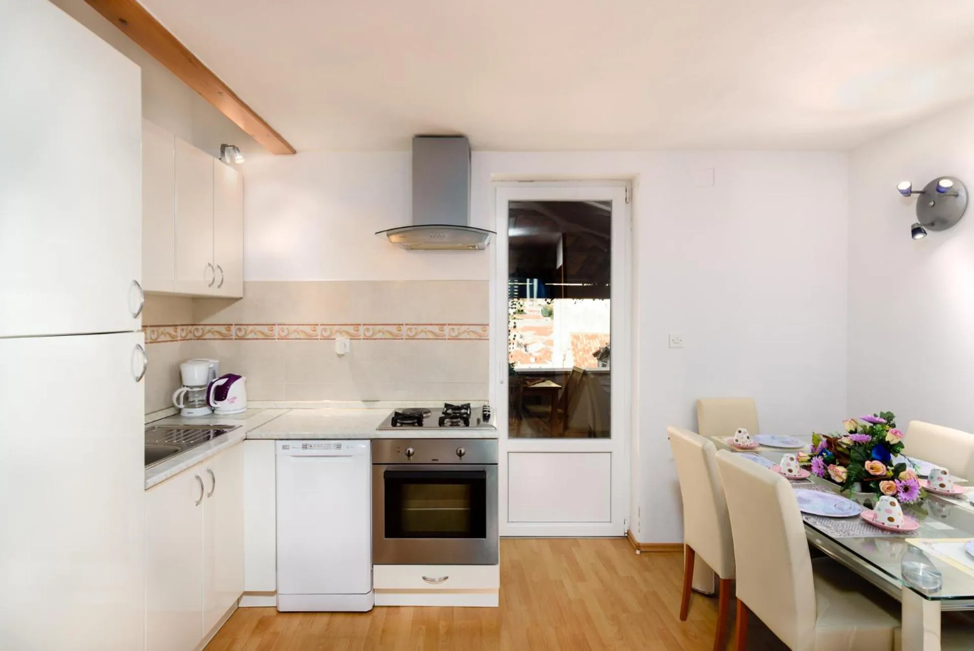 Kitchen or kitchenette in Apartment Daniela Old Town