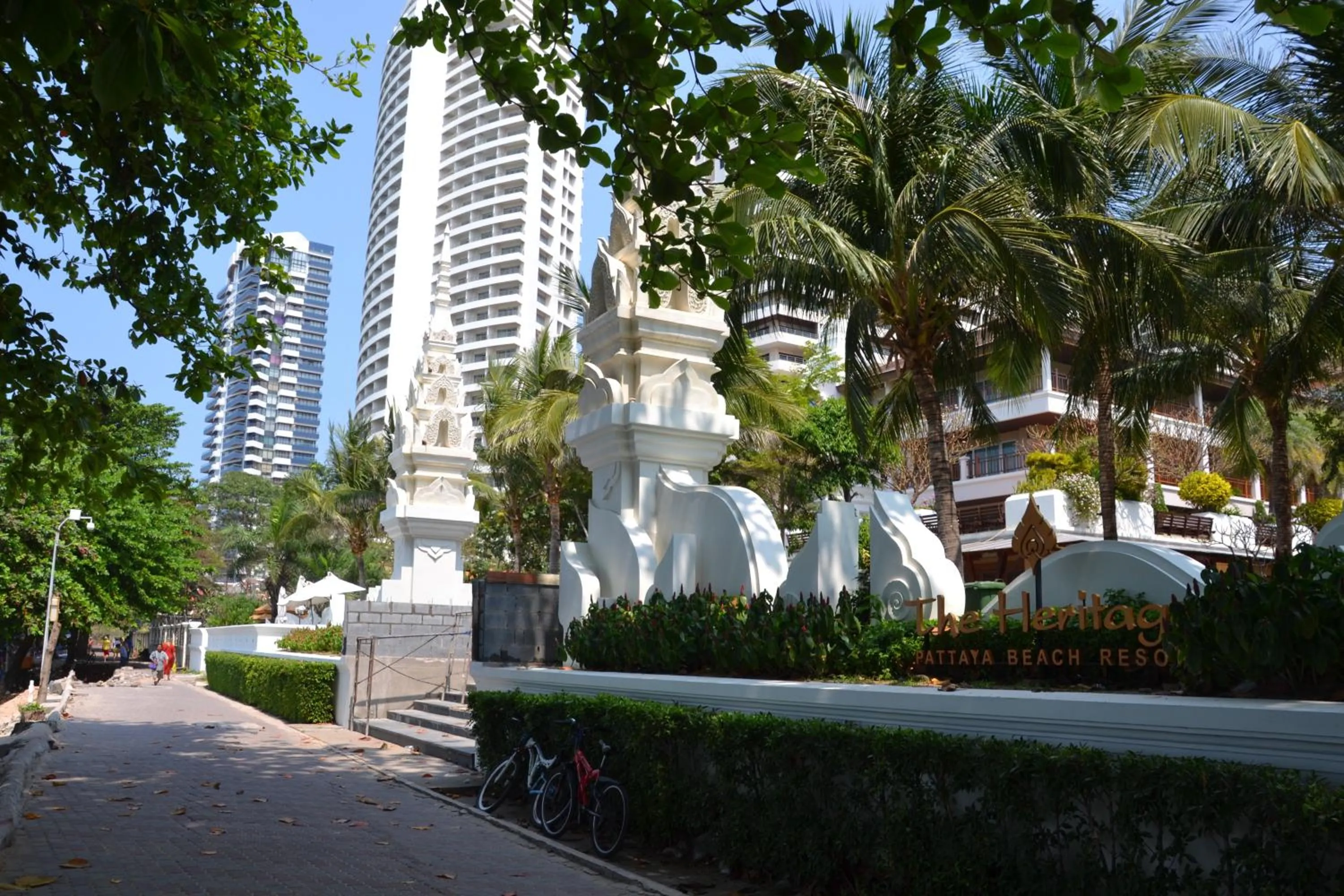 Property building in Jardin