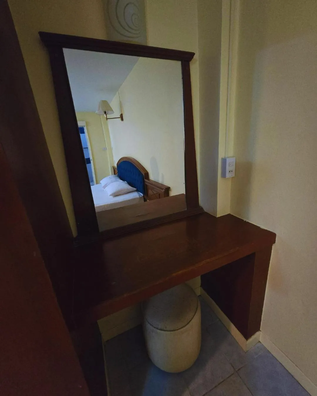 Photo of the whole room in Jardin