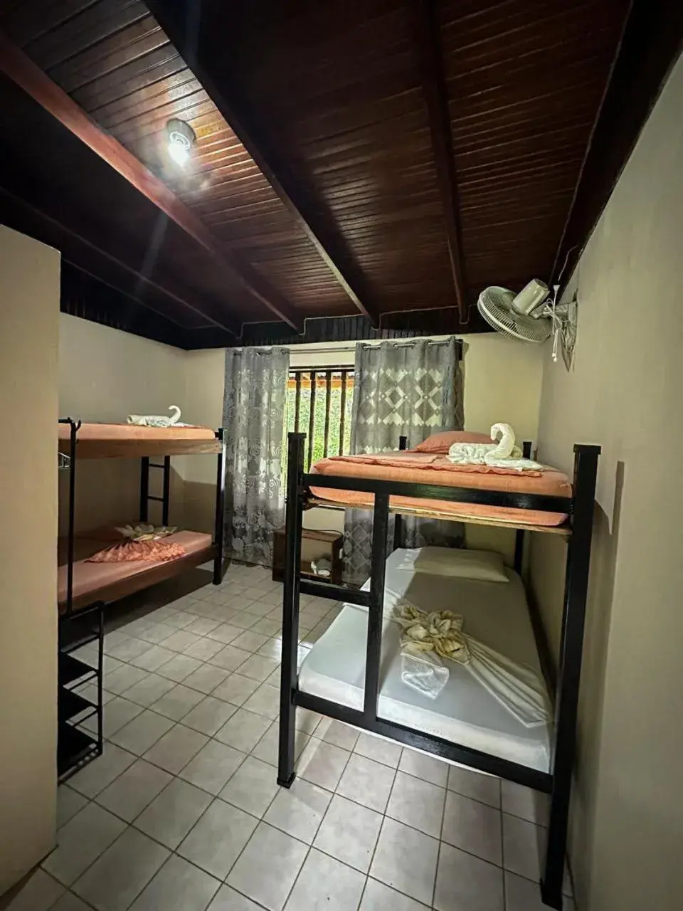 Quadruple Room with Private Bathroom - single occupancy in Ventanas en Corcovado Quadruple Room with Private Bathroom - single occupancy in Ventanas en Corcovado