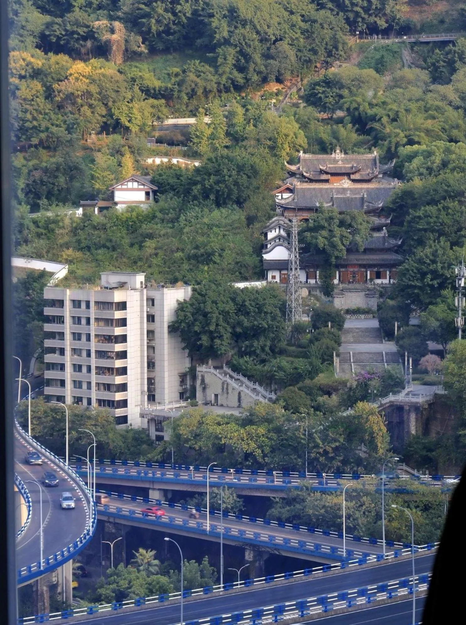 Mountain view in Pagoda Hotel Of SSAW ChongQing International Land-sea