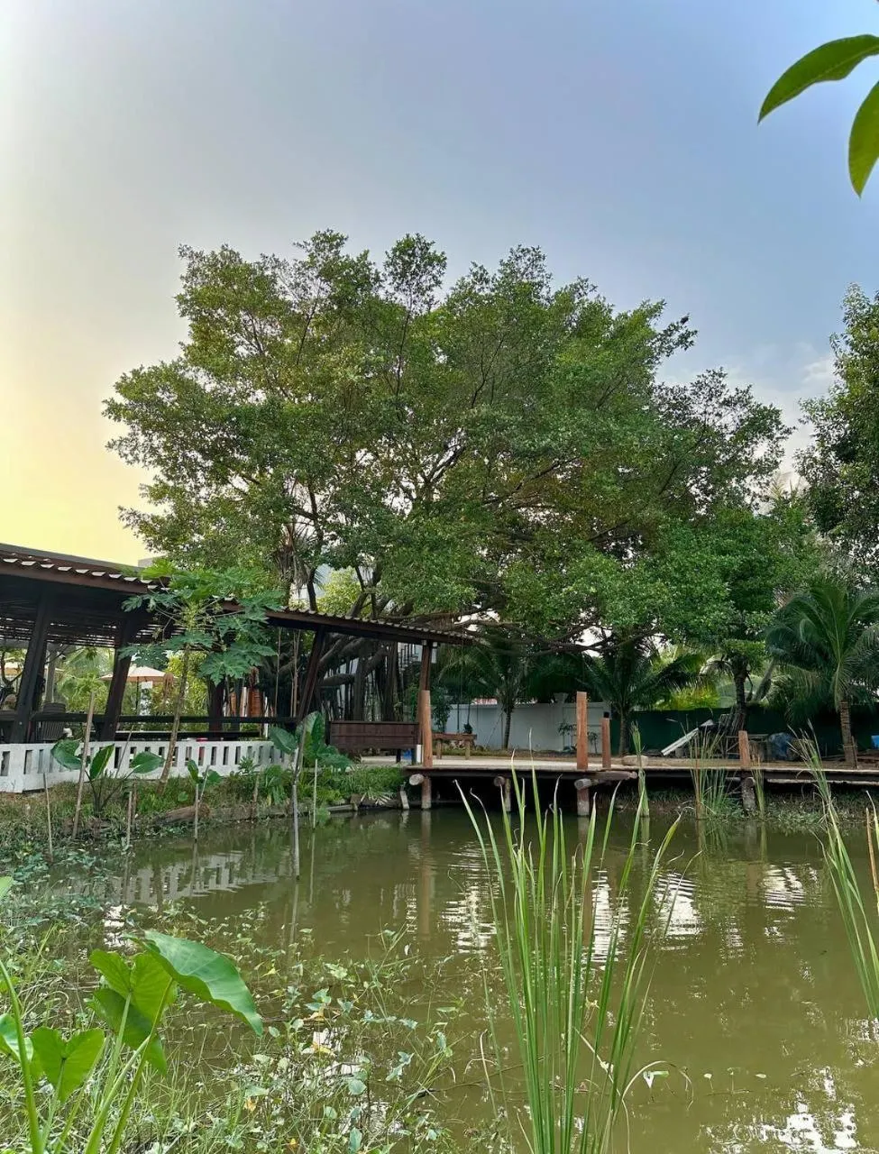 Spring in The R&B Boutique