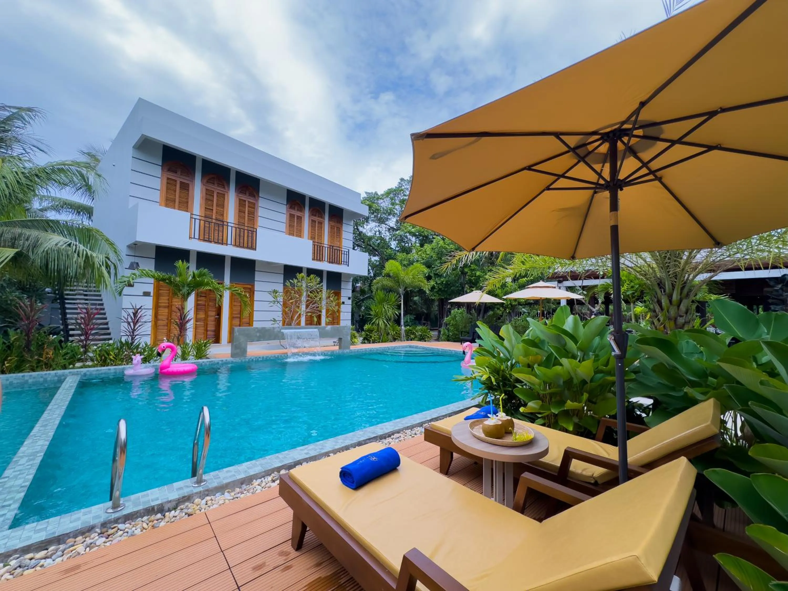 Property building in The R&B Boutique