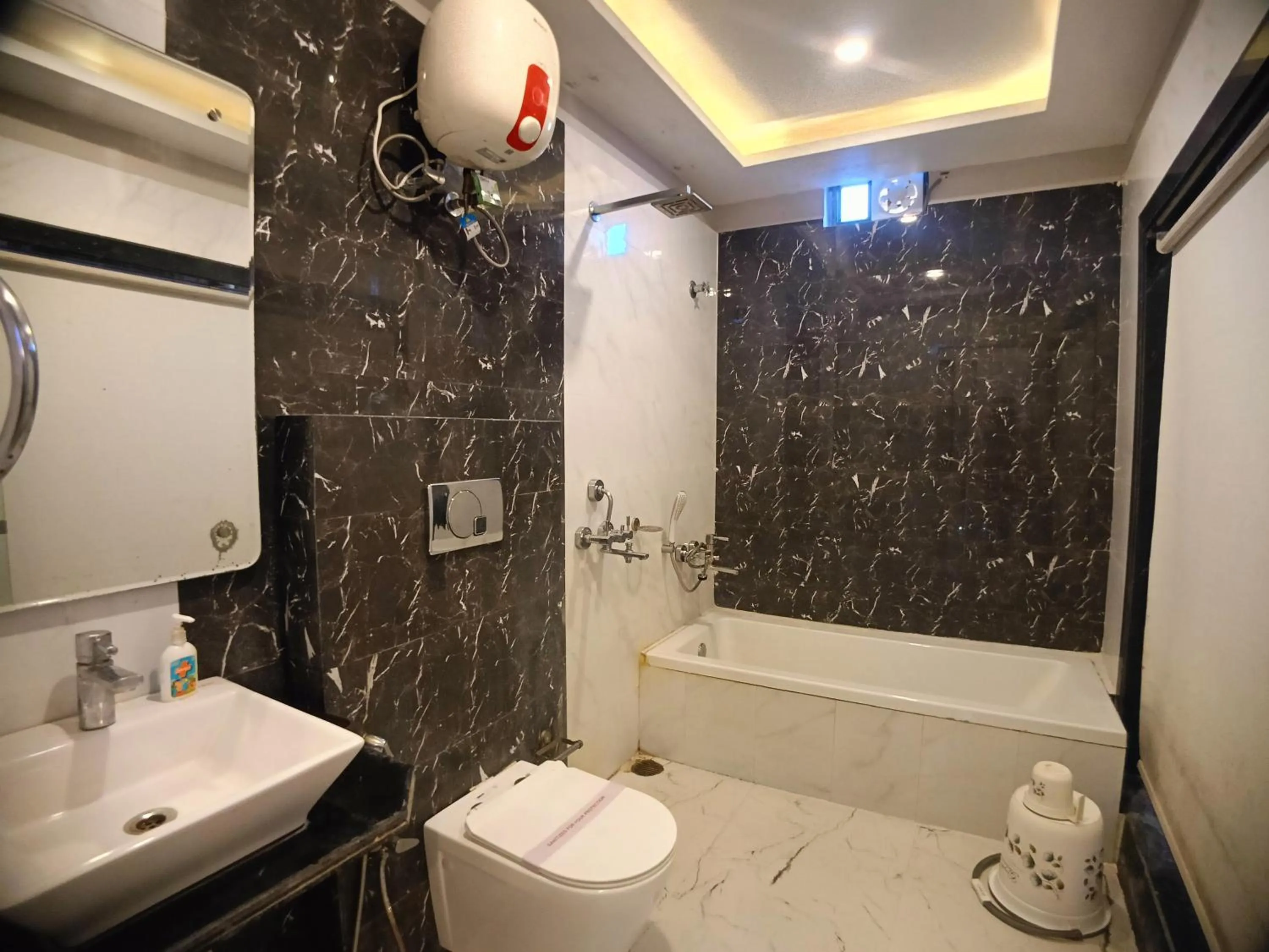 Shower in Samudra Bilas Resort, Mandarmoni