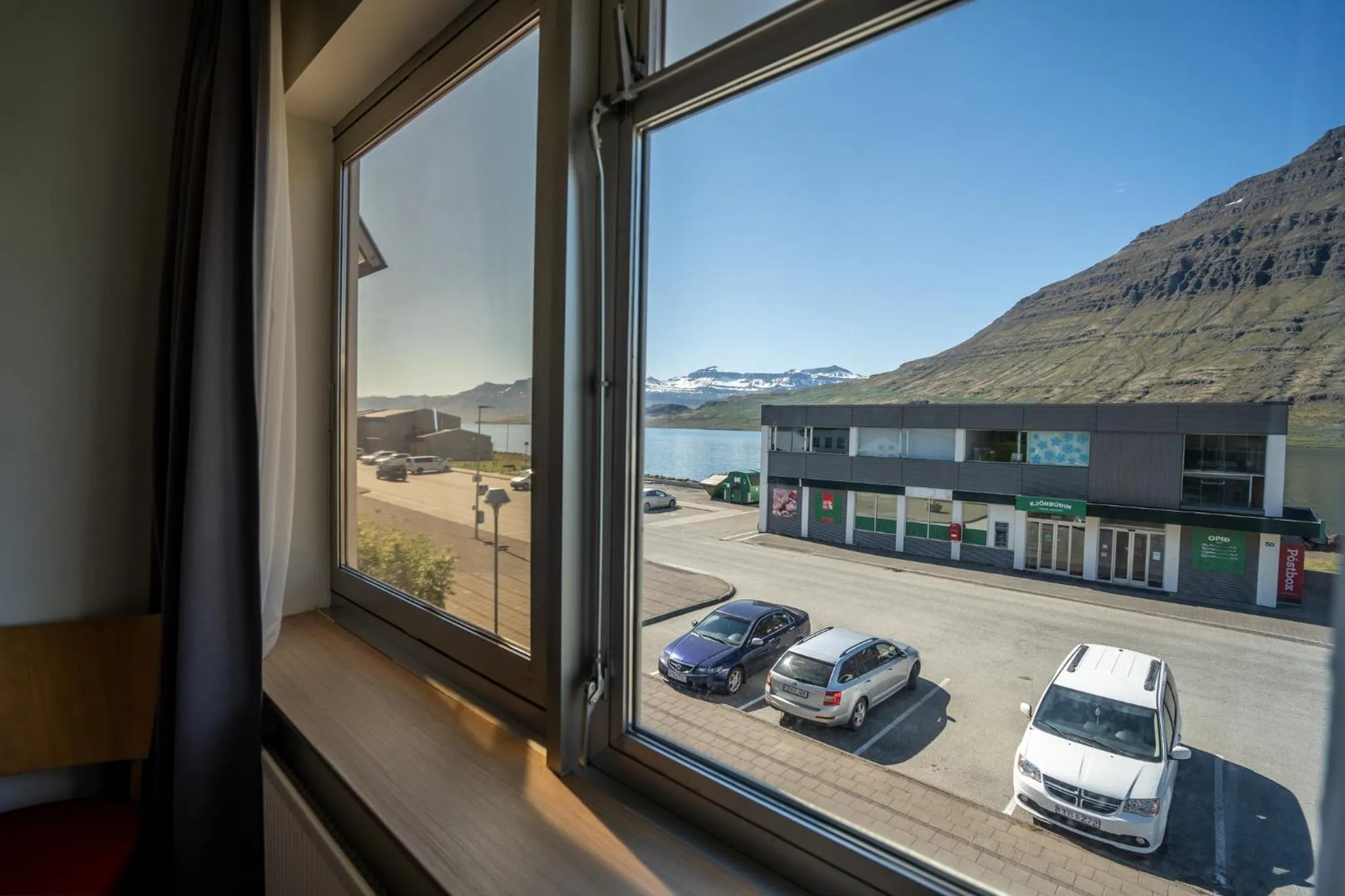 Property building in Hotel Eskifjörður