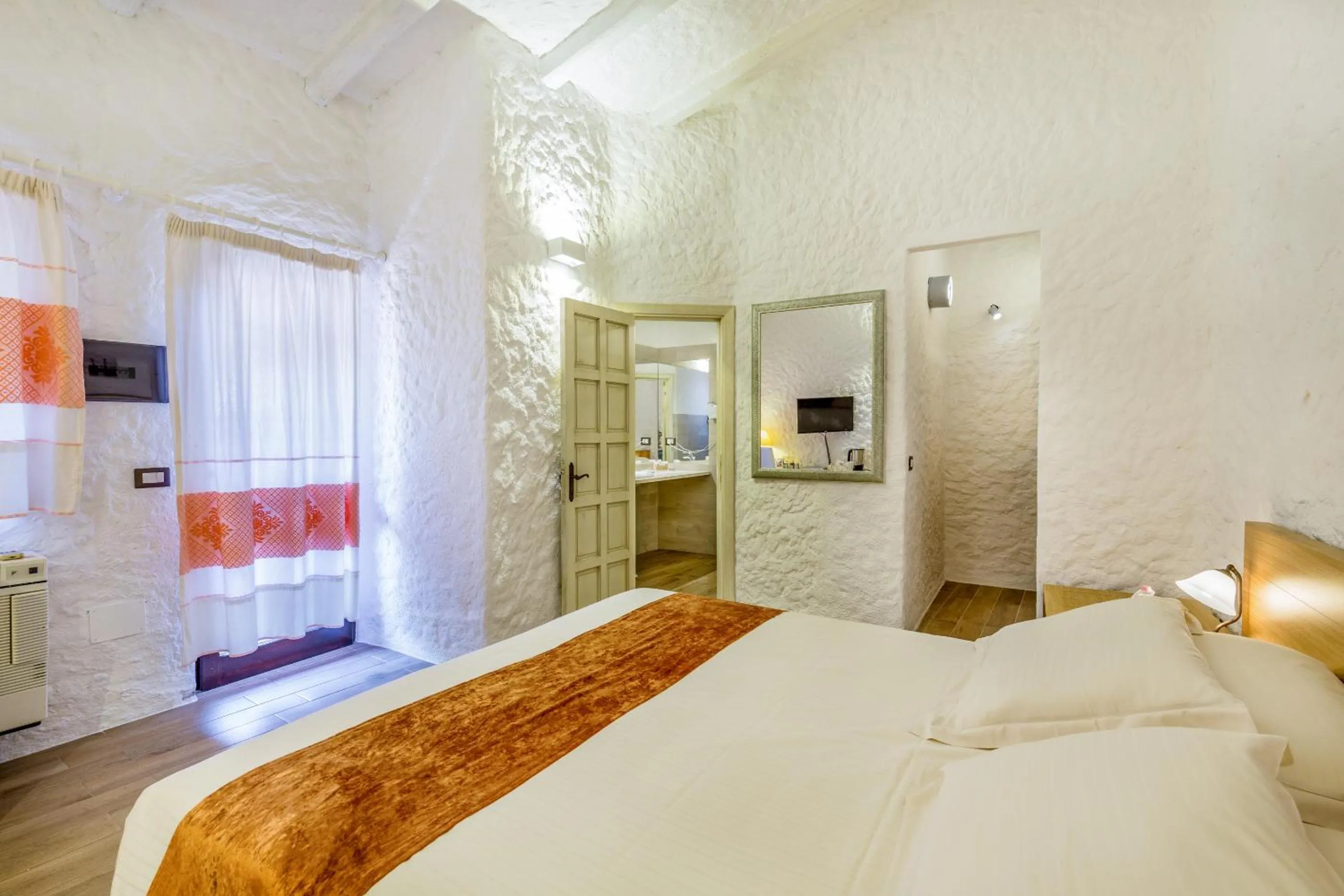 Photo of the whole room, Bed in Hotel Don Diego