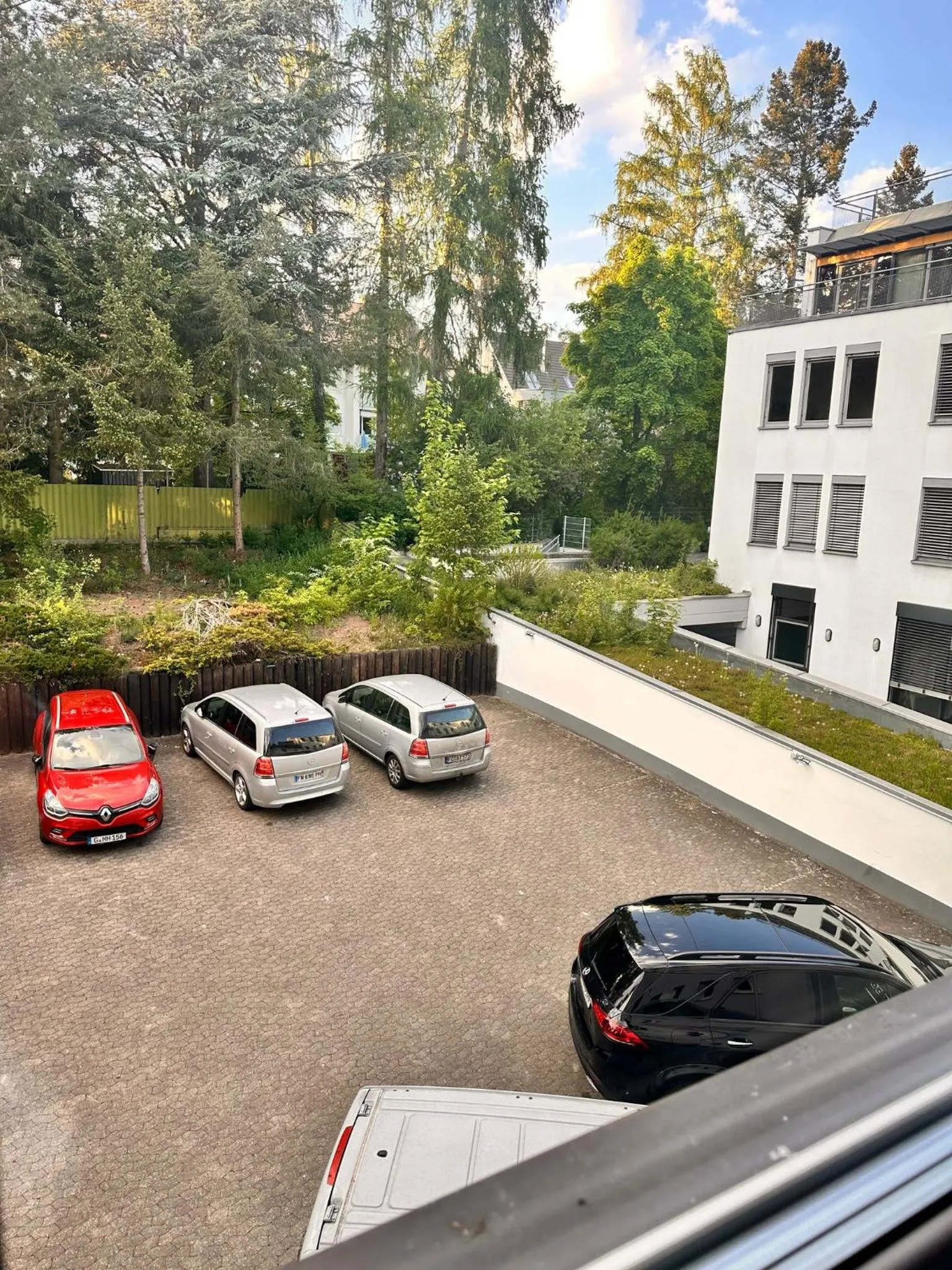 Property building in Hotel Erlenstegen