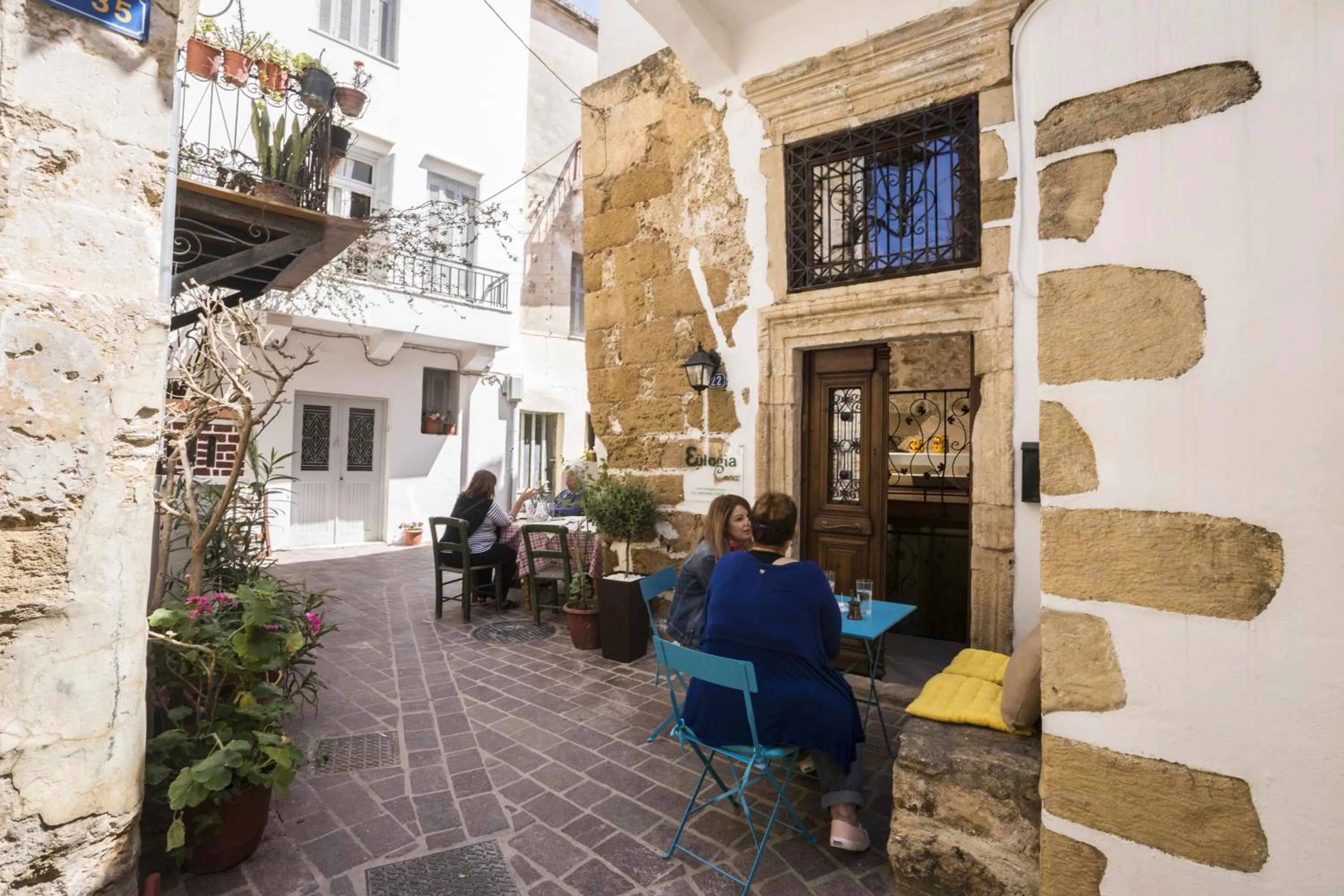 Facade/entrance in Eulogia Casa