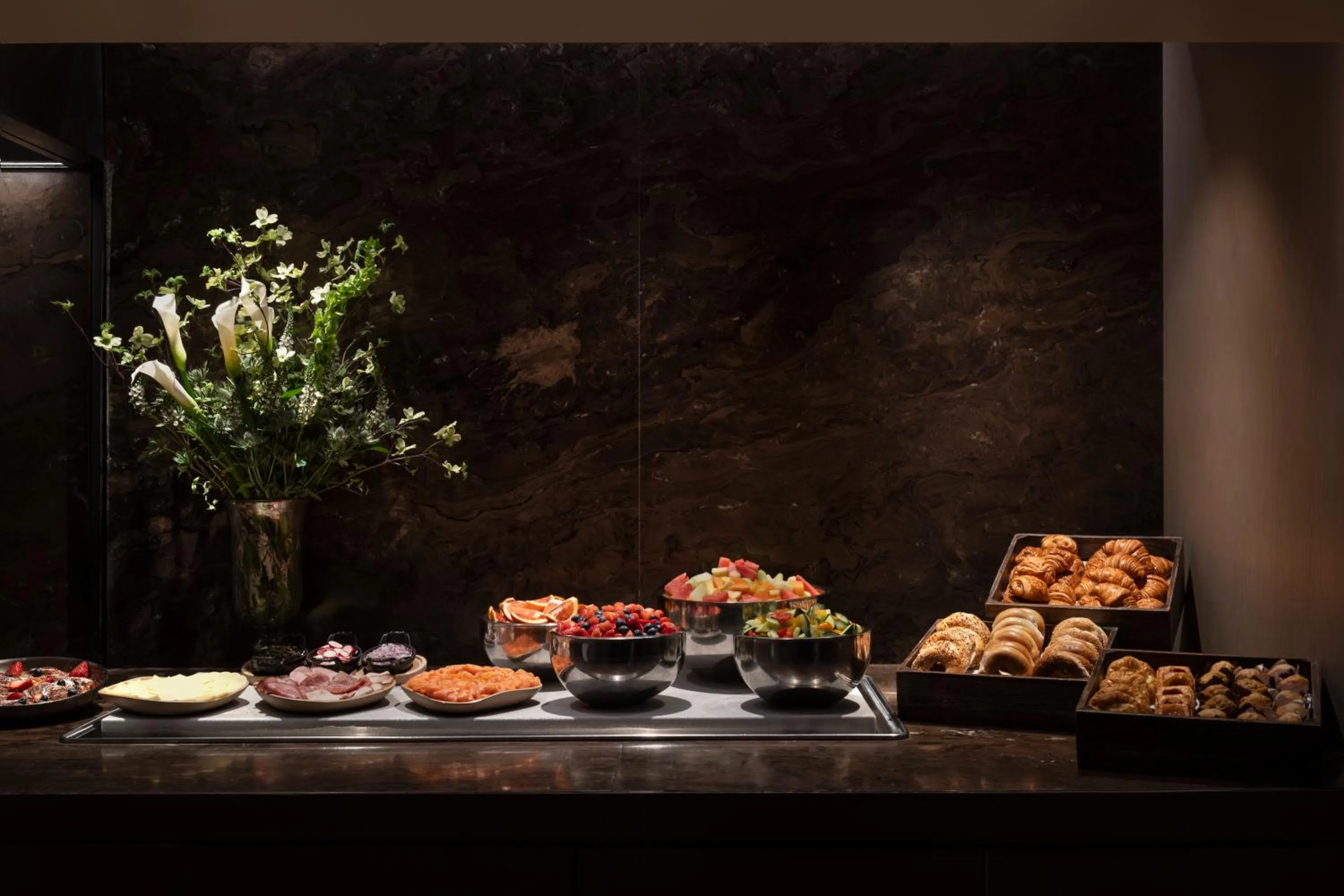 Buffet breakfast in The Knickerbocker