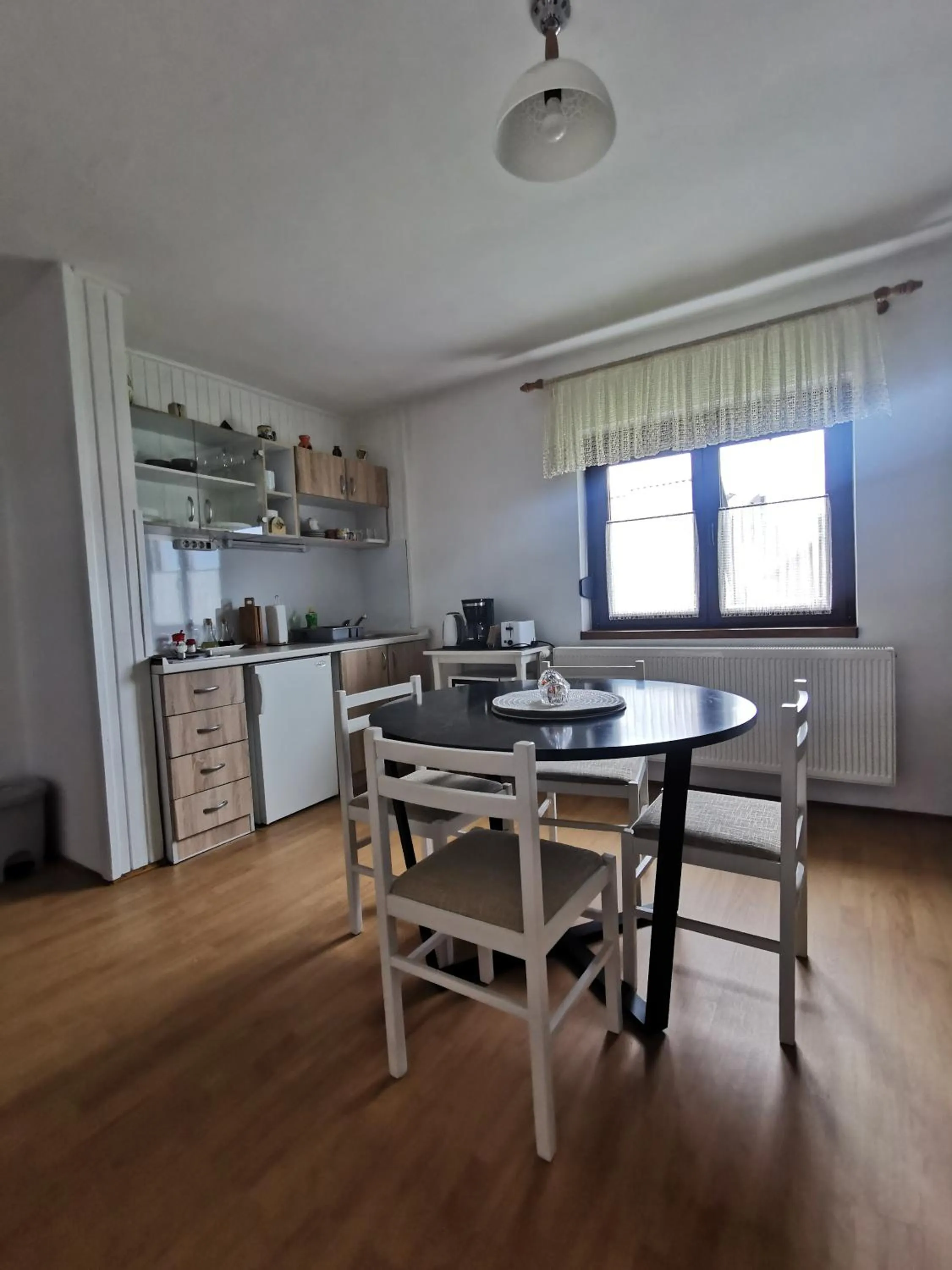 Day in Apartment Milka