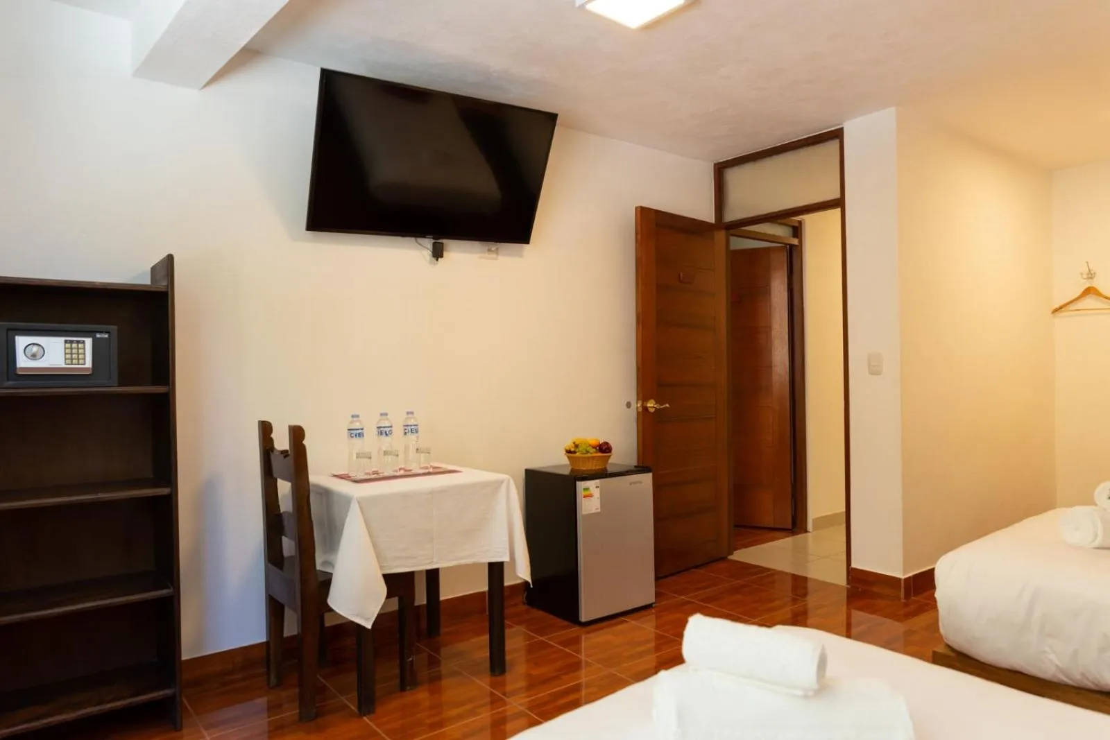 wardrobe, Bed in Susanna Inn MachuPicchu Hotel