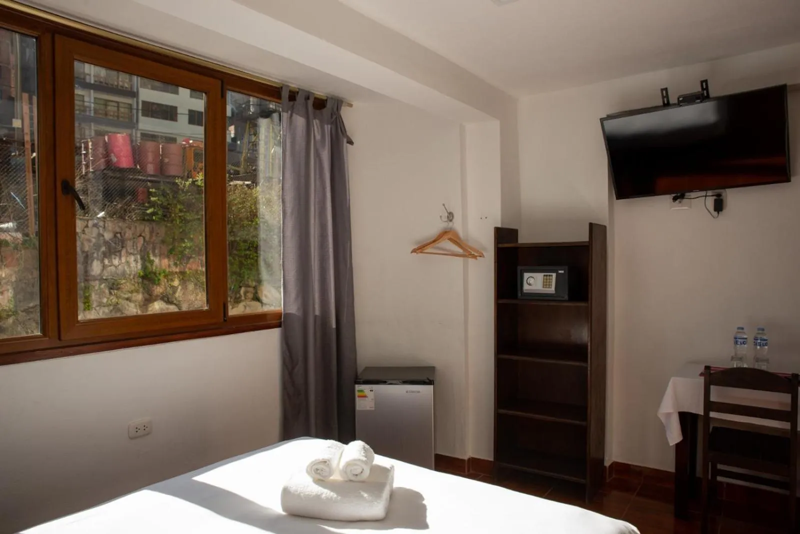 TV and multimedia, Bed in Susanna Inn MachuPicchu Hotel