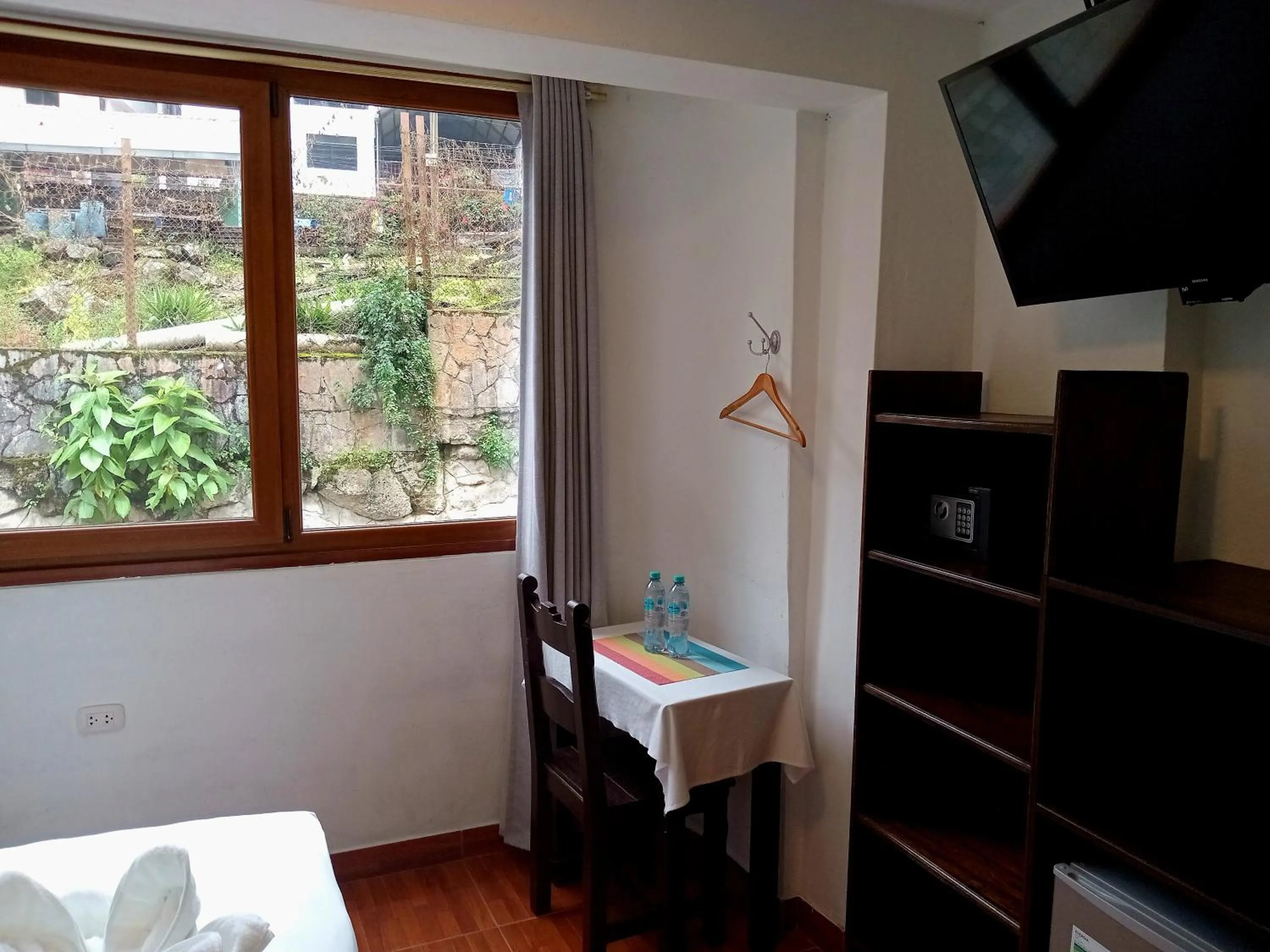 TV and multimedia in Susanna Inn MachuPicchu Hotel