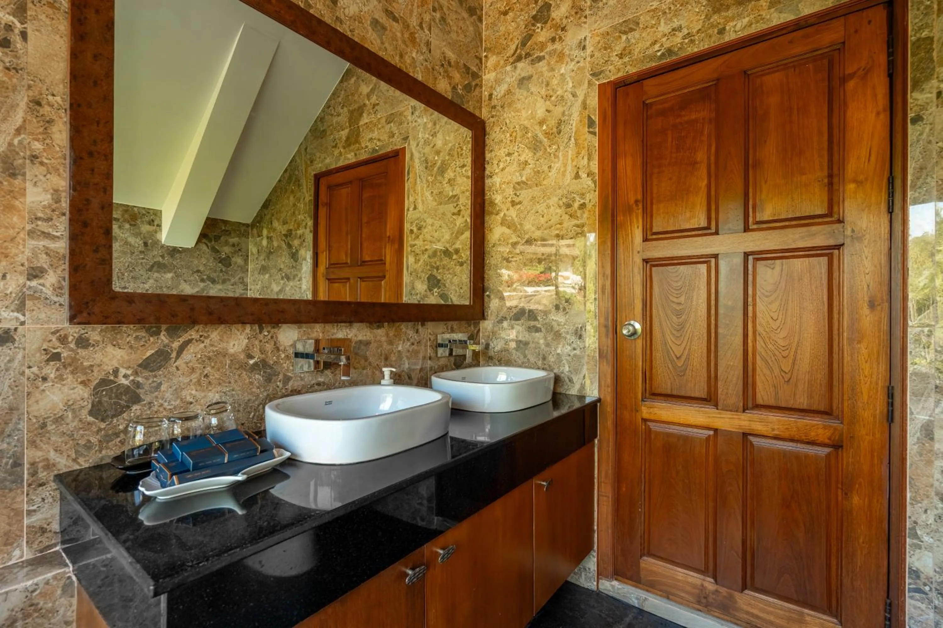 Bathroom in Ocean Pearl Seaview Residence