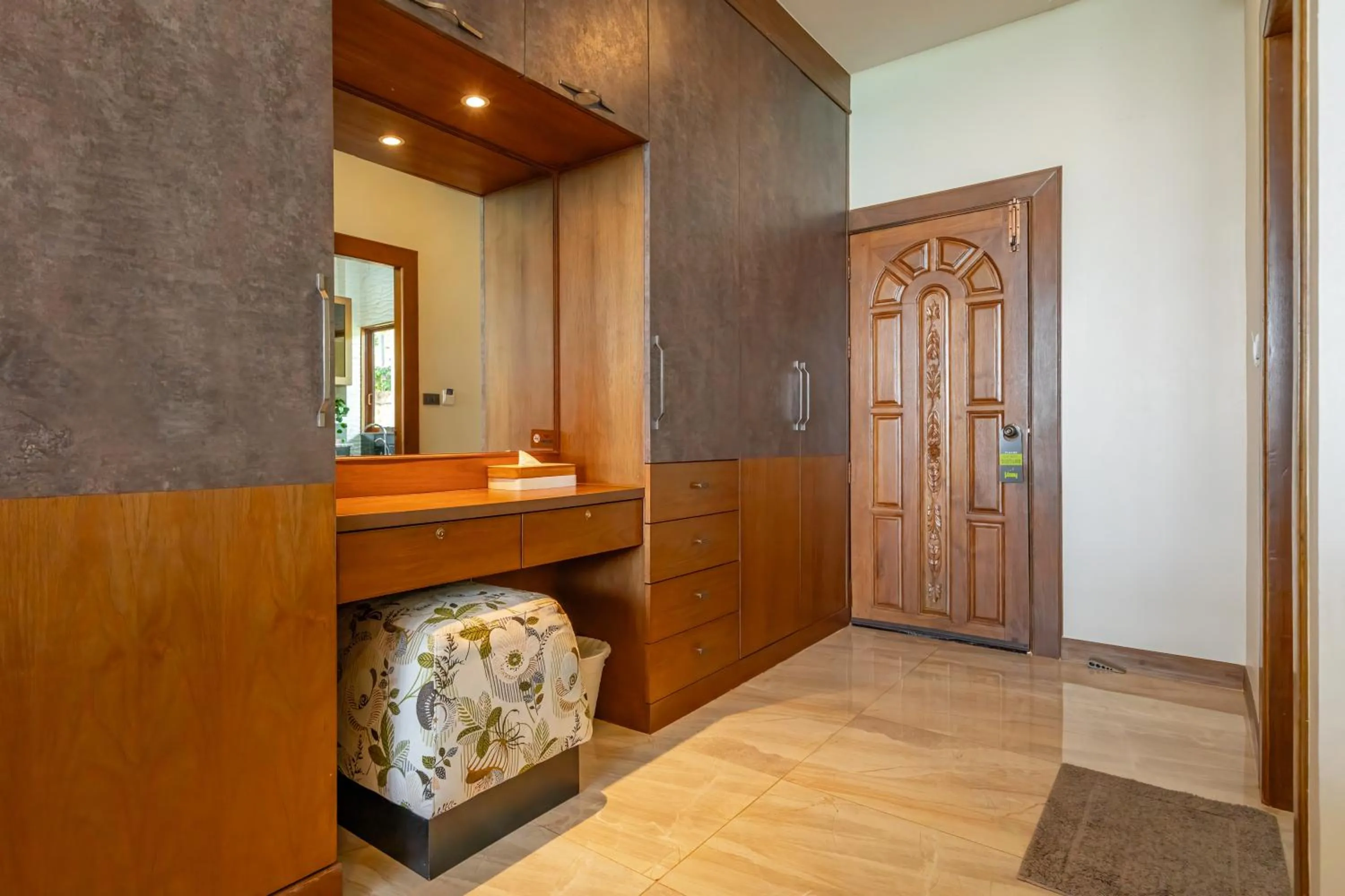 wardrobe in Ocean Pearl Seaview Residence