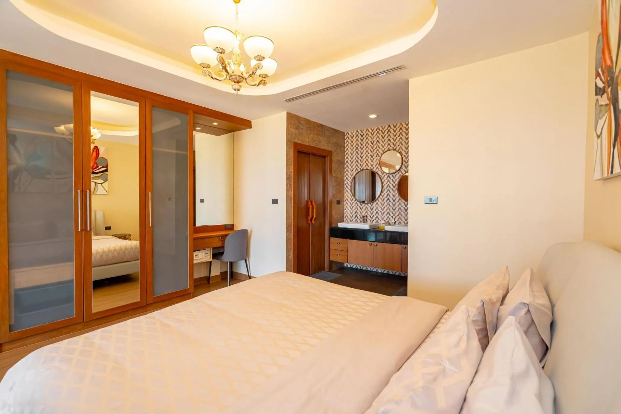 Bed in Ocean Pearl Seaview Residence