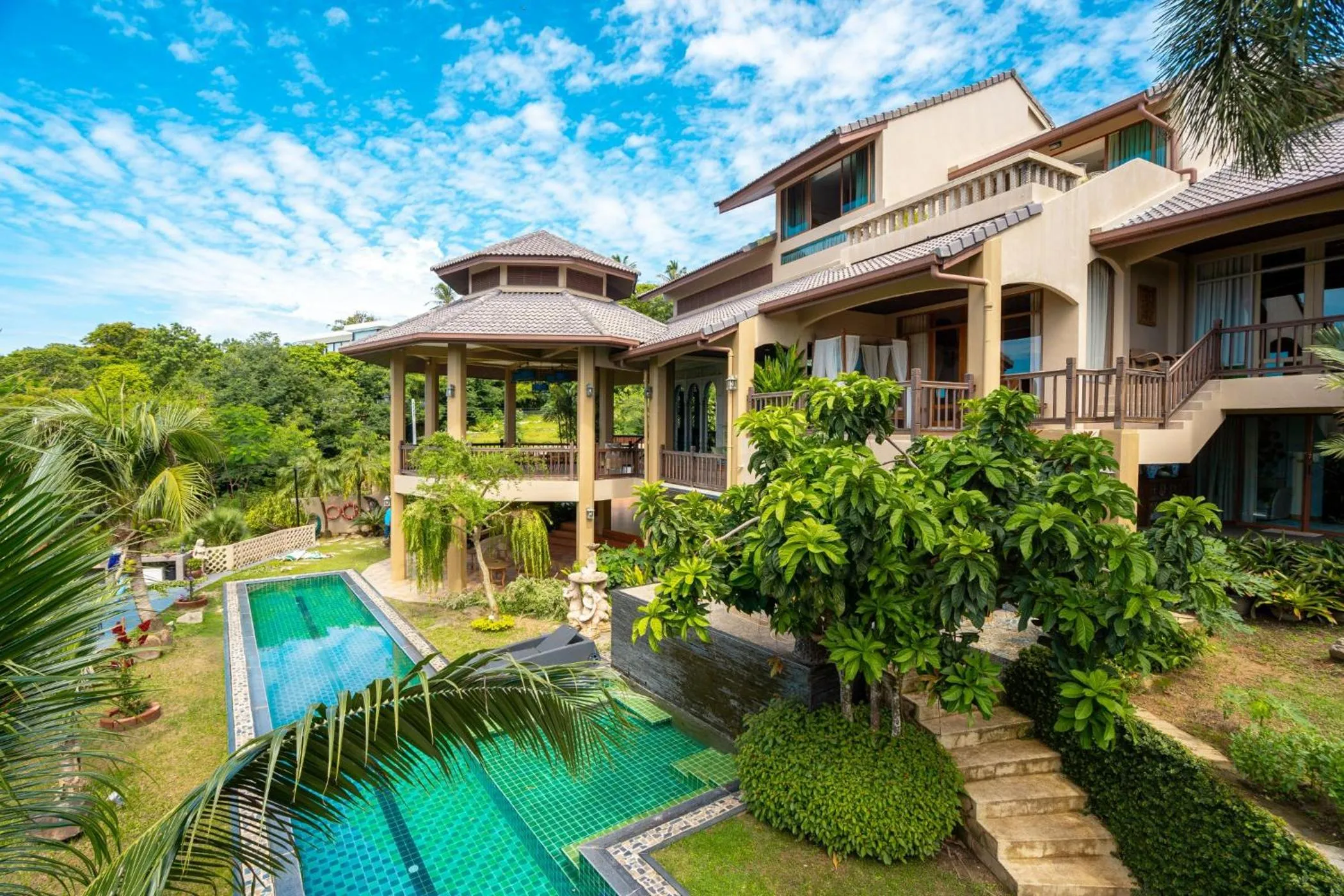 Property building in Ocean Pearl Seaview Residence